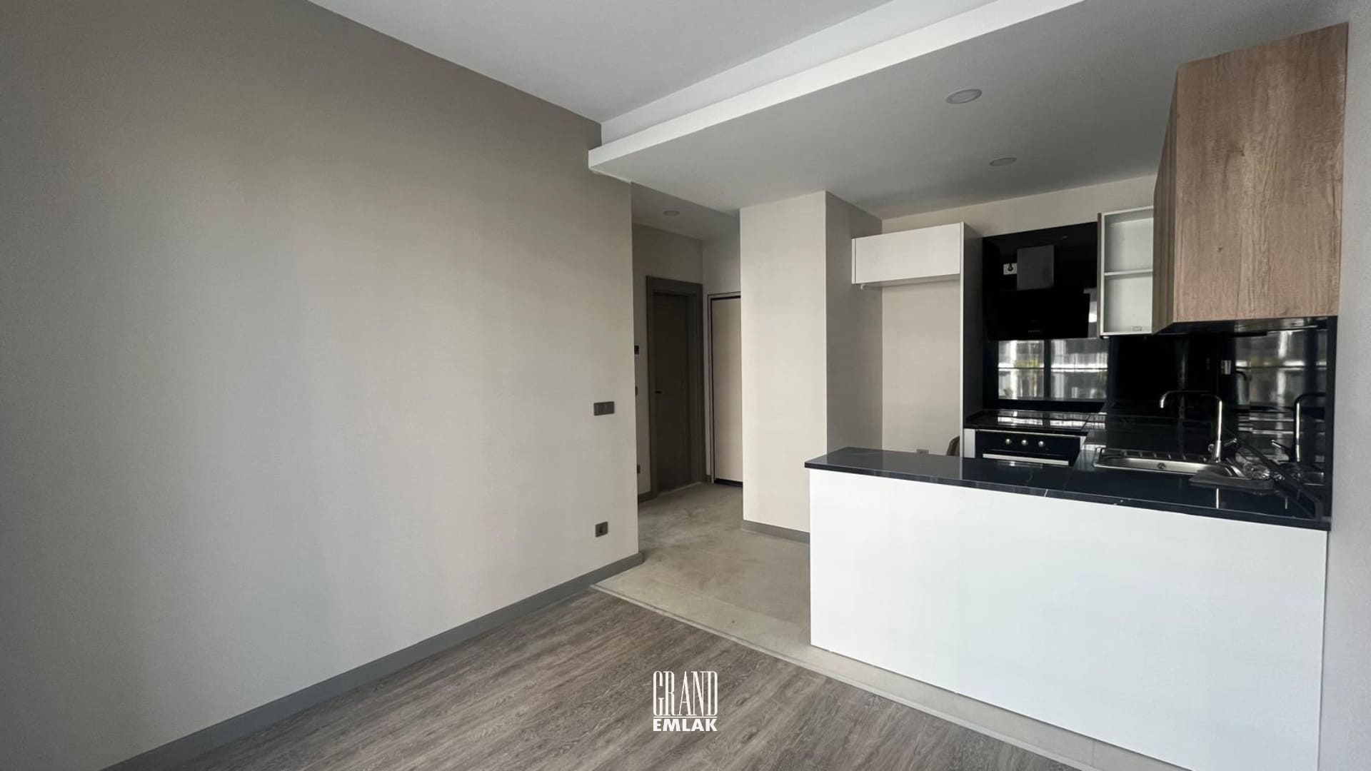 Altıntaş Cross Twins’te Havuz Cepheli 1+1 Satılık Daire (26)