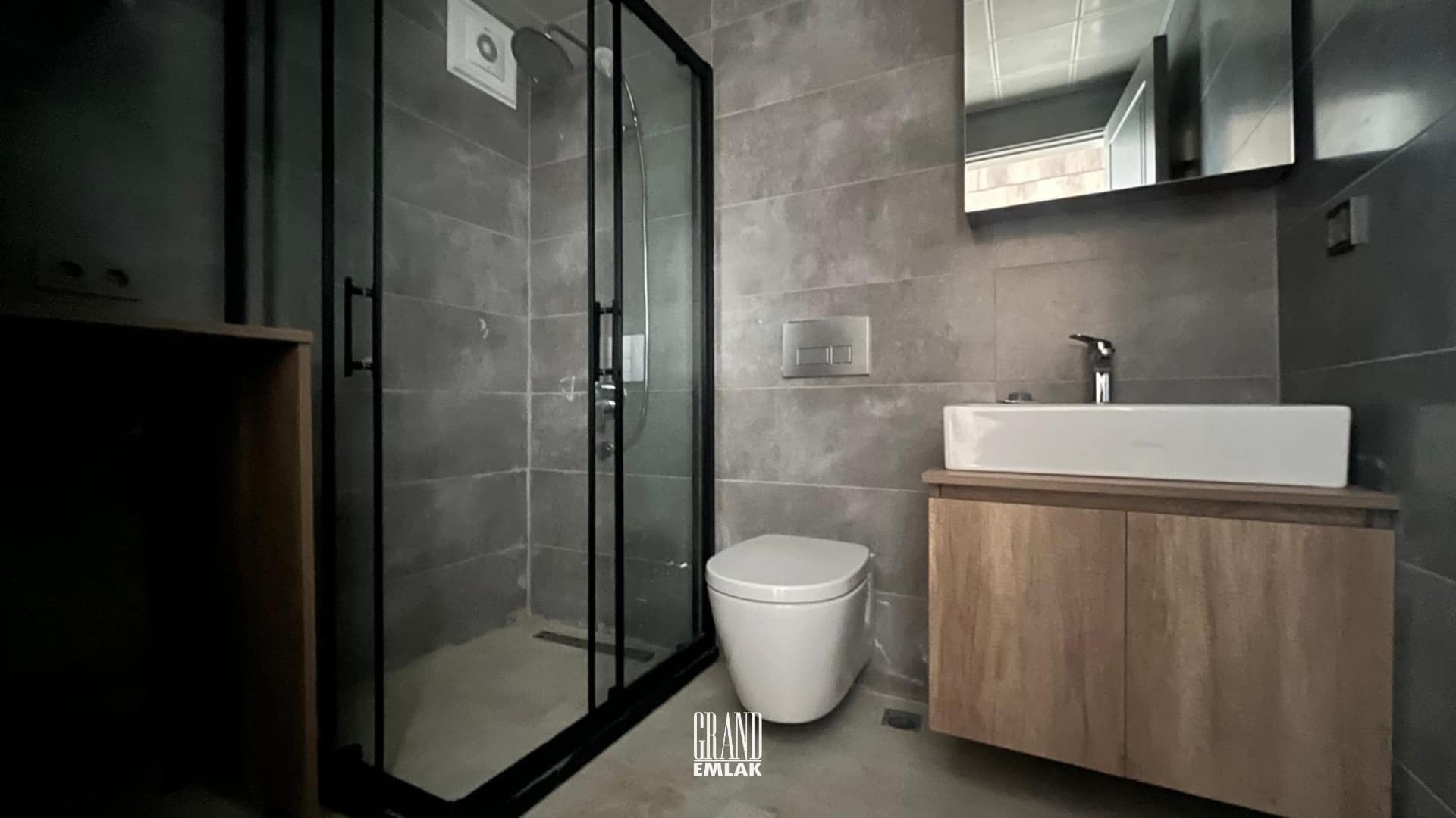 Altıntaş Cross Twins’te Havuz Cepheli 1+1 Satılık Daire (35)