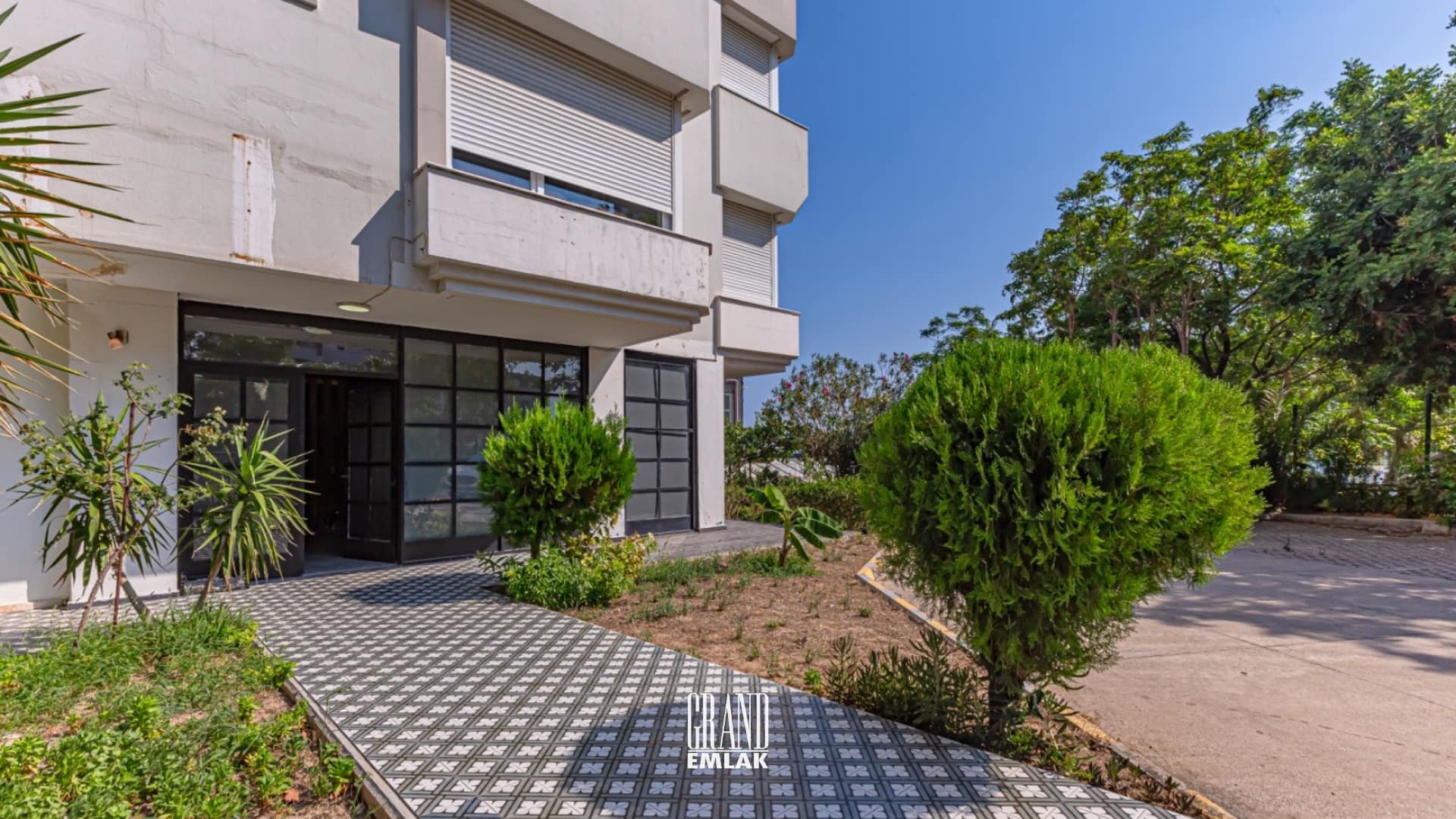 BARINAKLAR’DA İŞYERİ LOGOLU (22)