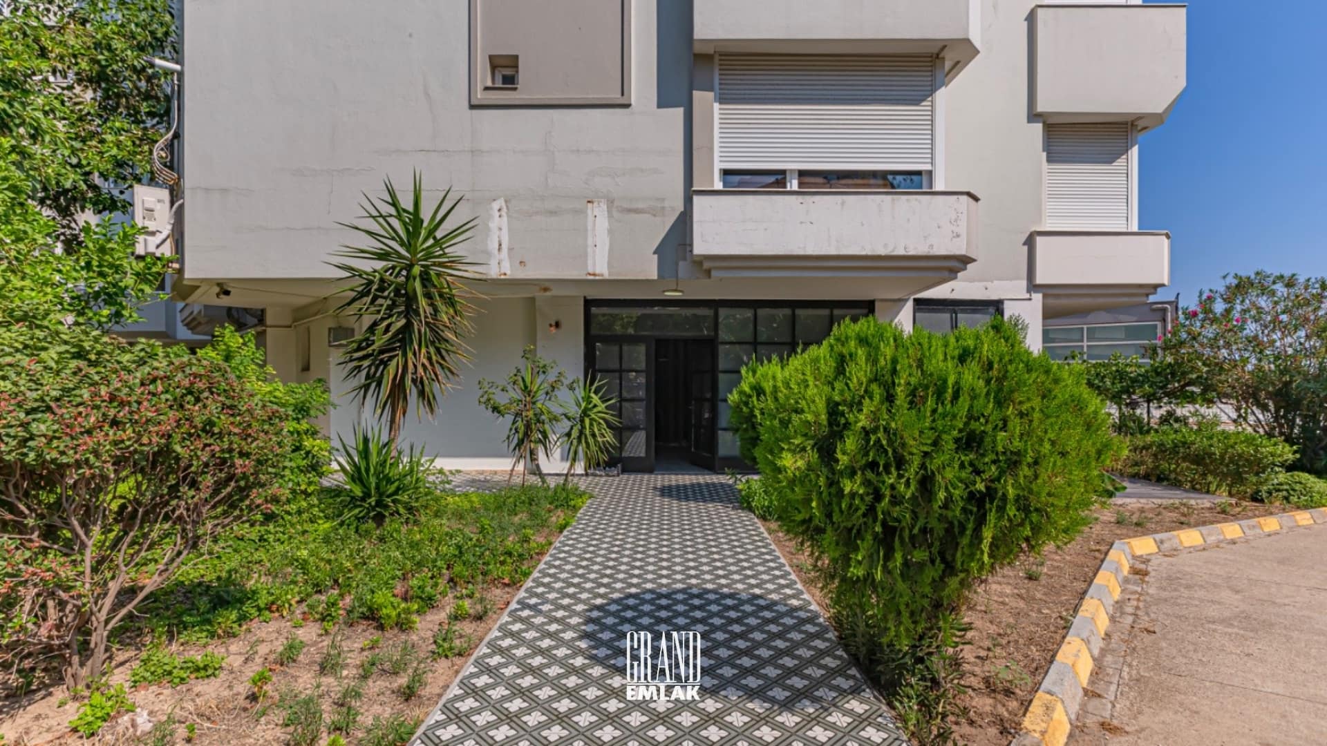 BARINAKLAR’DA İŞYERİ LOGOLU (23)