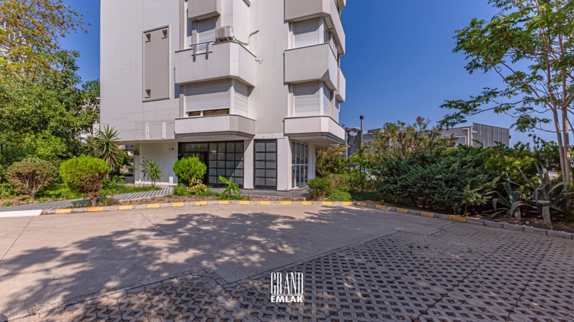 BARINAKLAR’DA İŞYERİ LOGOLU (27)