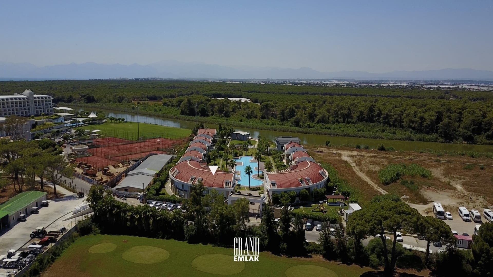 Belek’te Ultra Lüks Site İçerisinde 3+1 Satılık Dubleks Daire logolu (2)