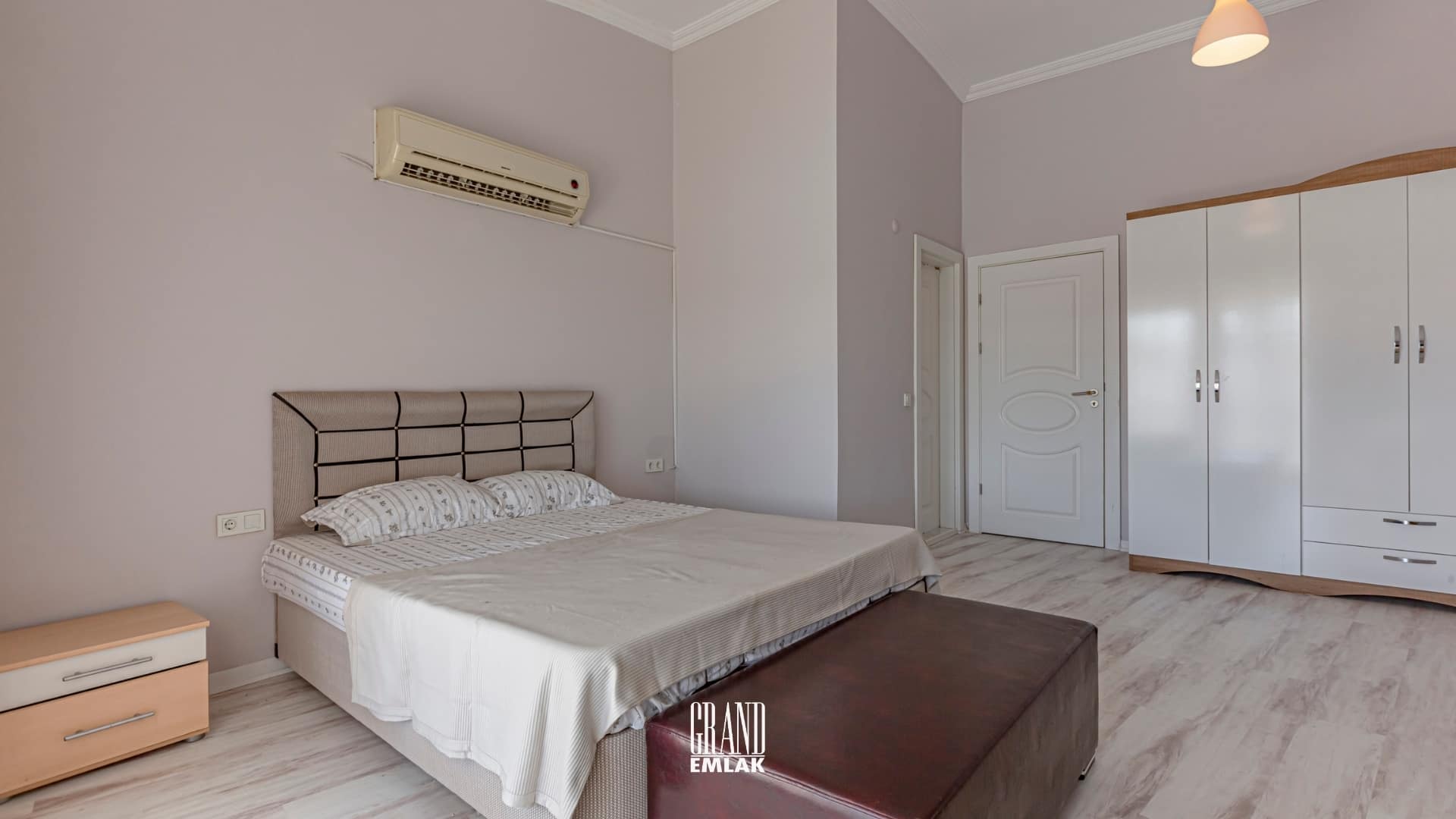 Belek’te Ultra Lüks Site İçerisinde 3+1 Satılık Dubleks Daire logolu (40)
