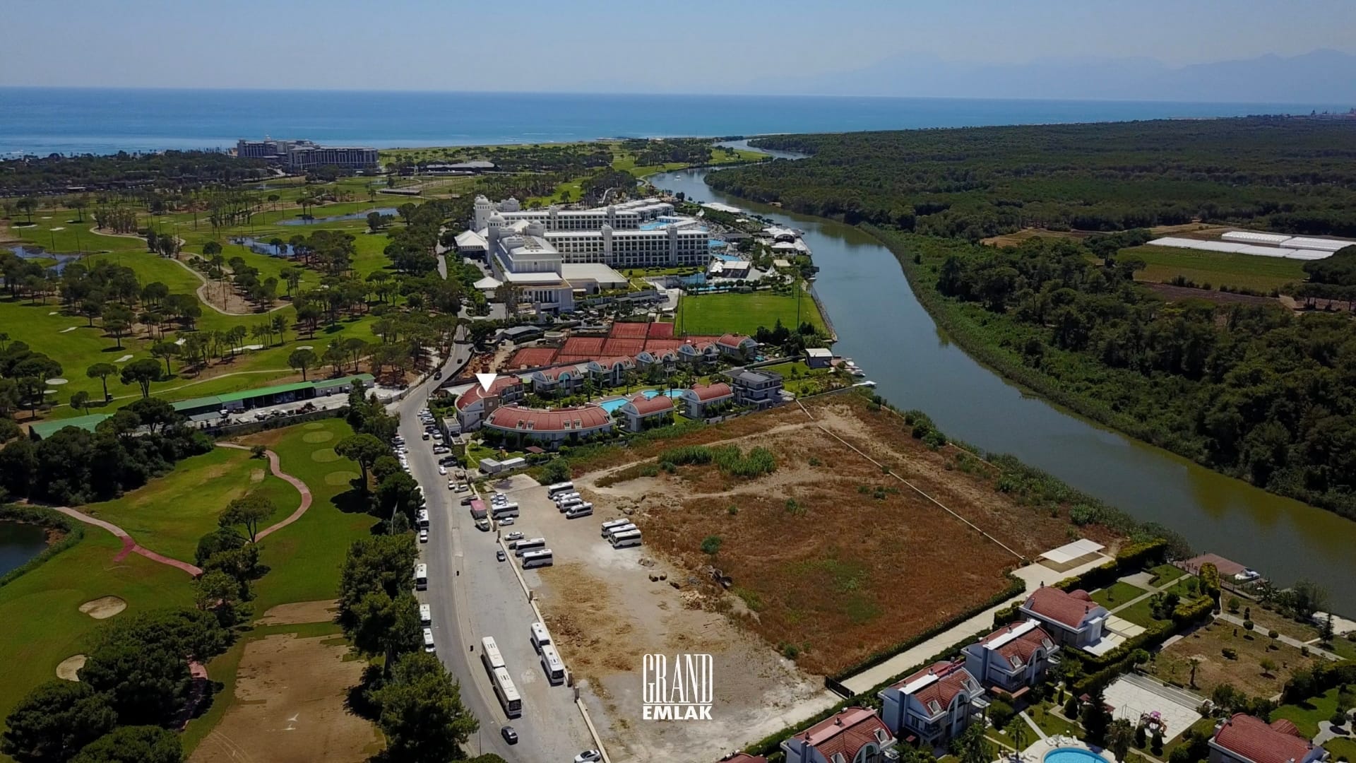Belek’te Ultra Lüks Site İçerisinde 3+1 Satılık Dubleks Daire logolu (8)