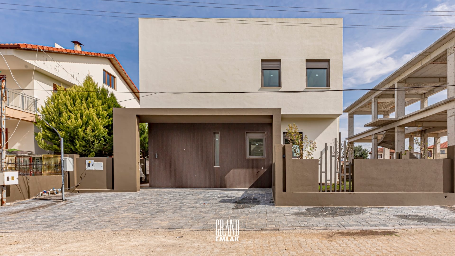 DÖŞEMEALTI SATILIK MÜSTAKİL HAVUZLU 4+1 VİLLA (10)