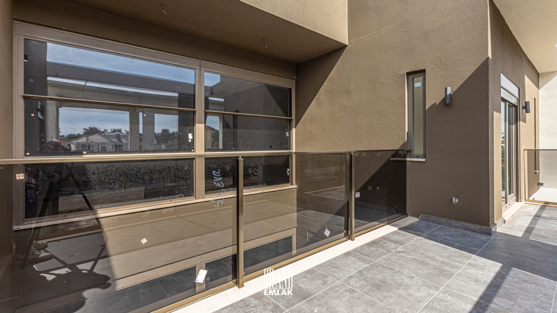 DÖŞEMEALTI SATILIK MÜSTAKİL HAVUZLU 4+1 VİLLA (19)