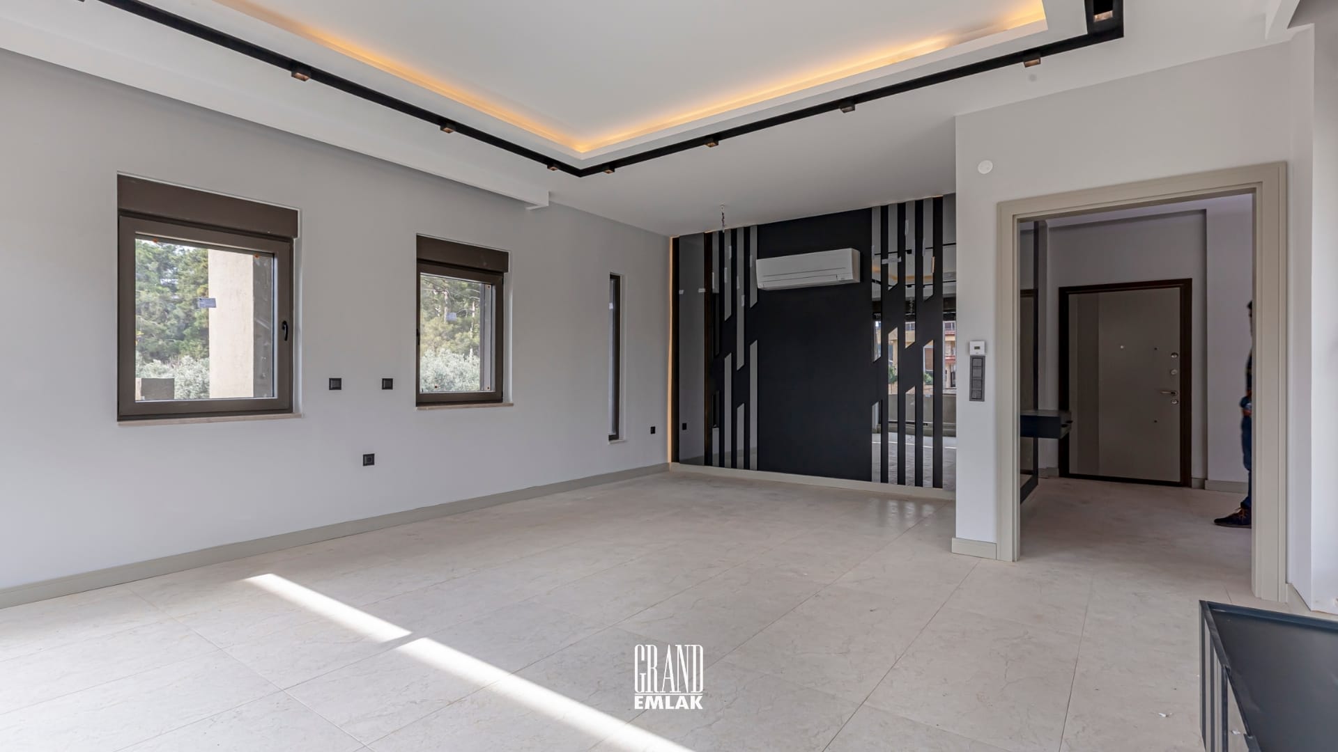 DÖŞEMEALTI SATILIK MÜSTAKİL HAVUZLU 4+1 VİLLA (26)