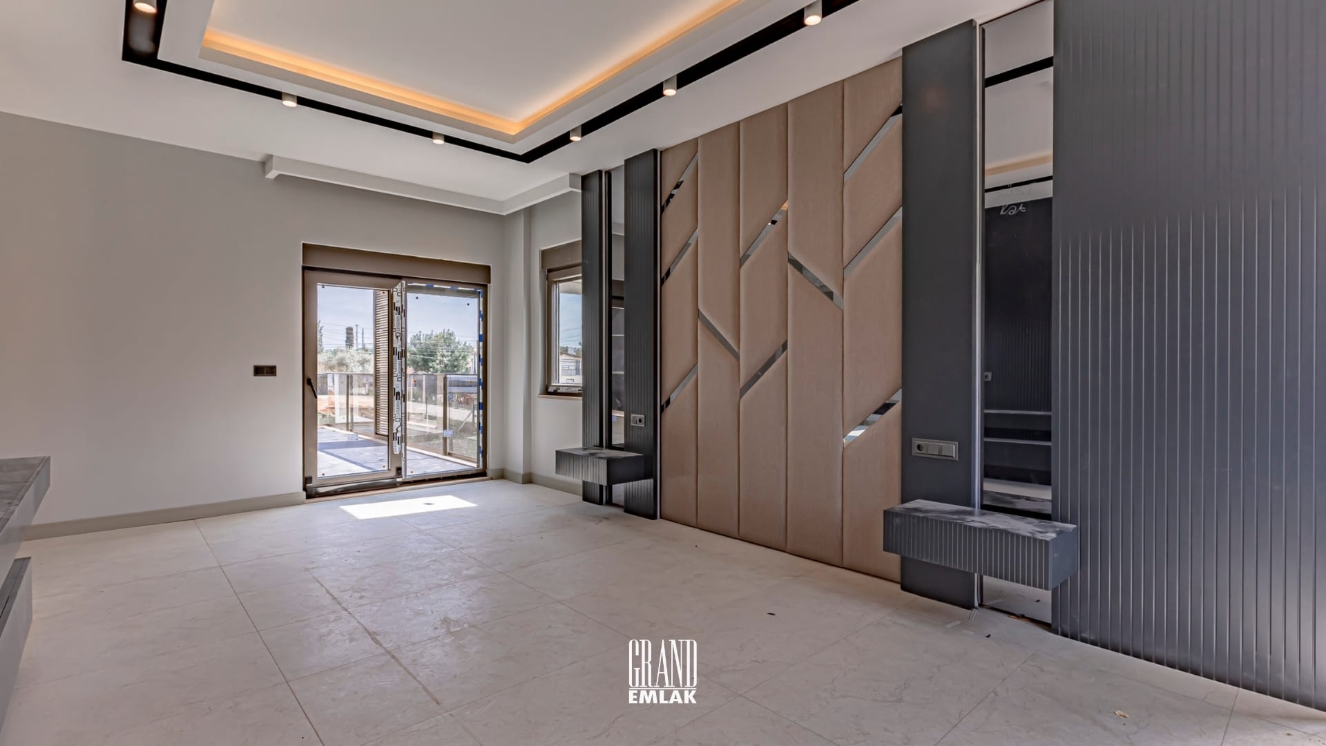 DÖŞEMEALTI SATILIK MÜSTAKİL HAVUZLU 4+1 VİLLA (37)