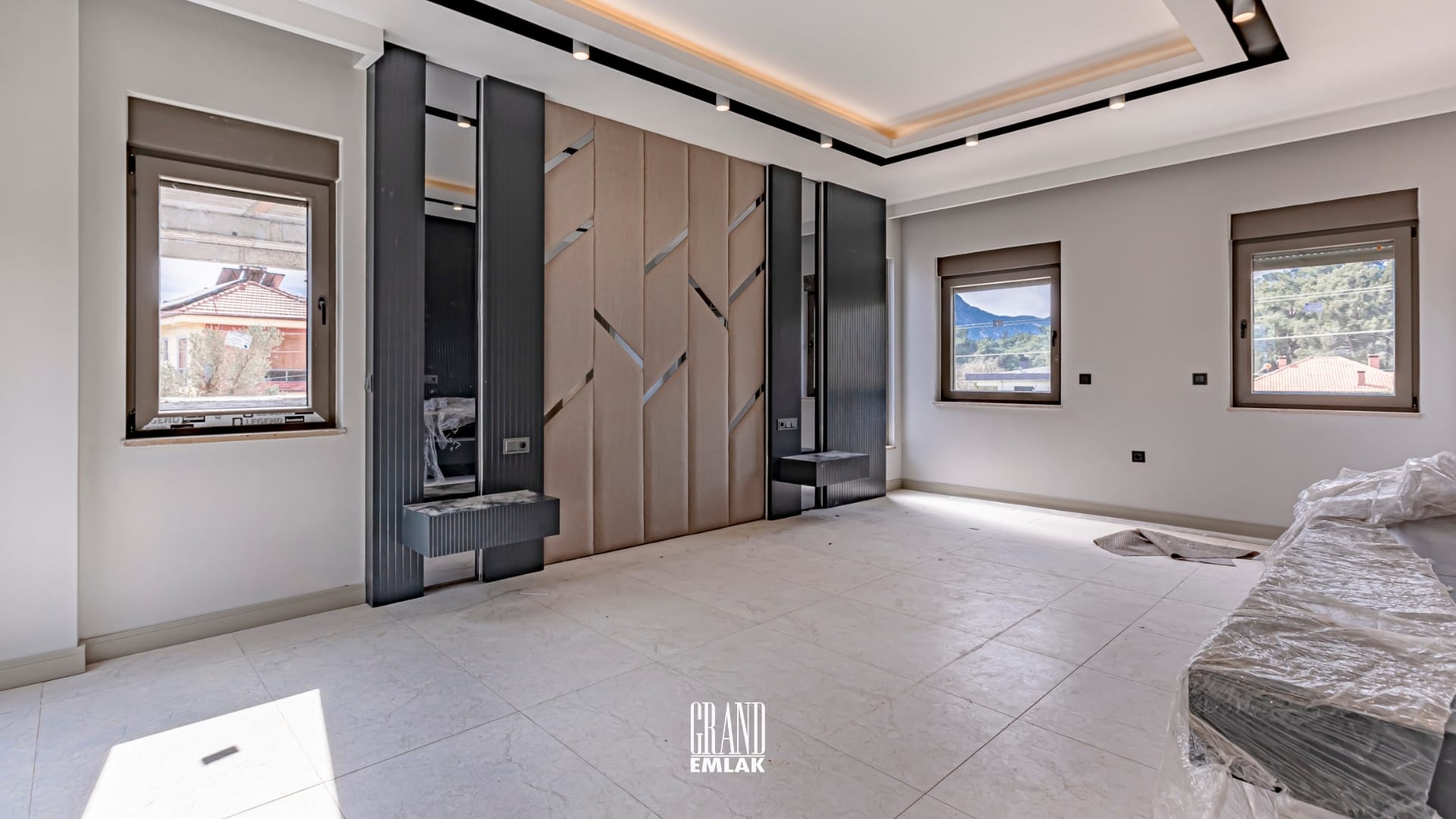 DÖŞEMEALTI SATILIK MÜSTAKİL HAVUZLU 4+1 VİLLA (38)