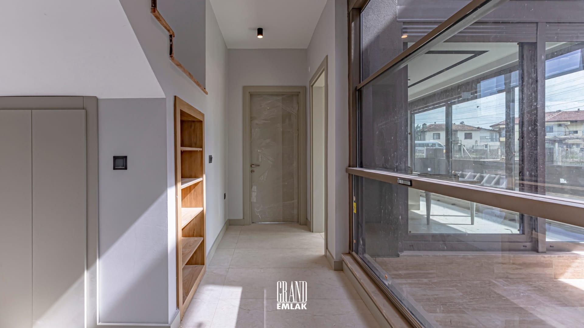 DÖŞEMEALTI SATILIK MÜSTAKİL HAVUZLU 4+1 VİLLA (42)