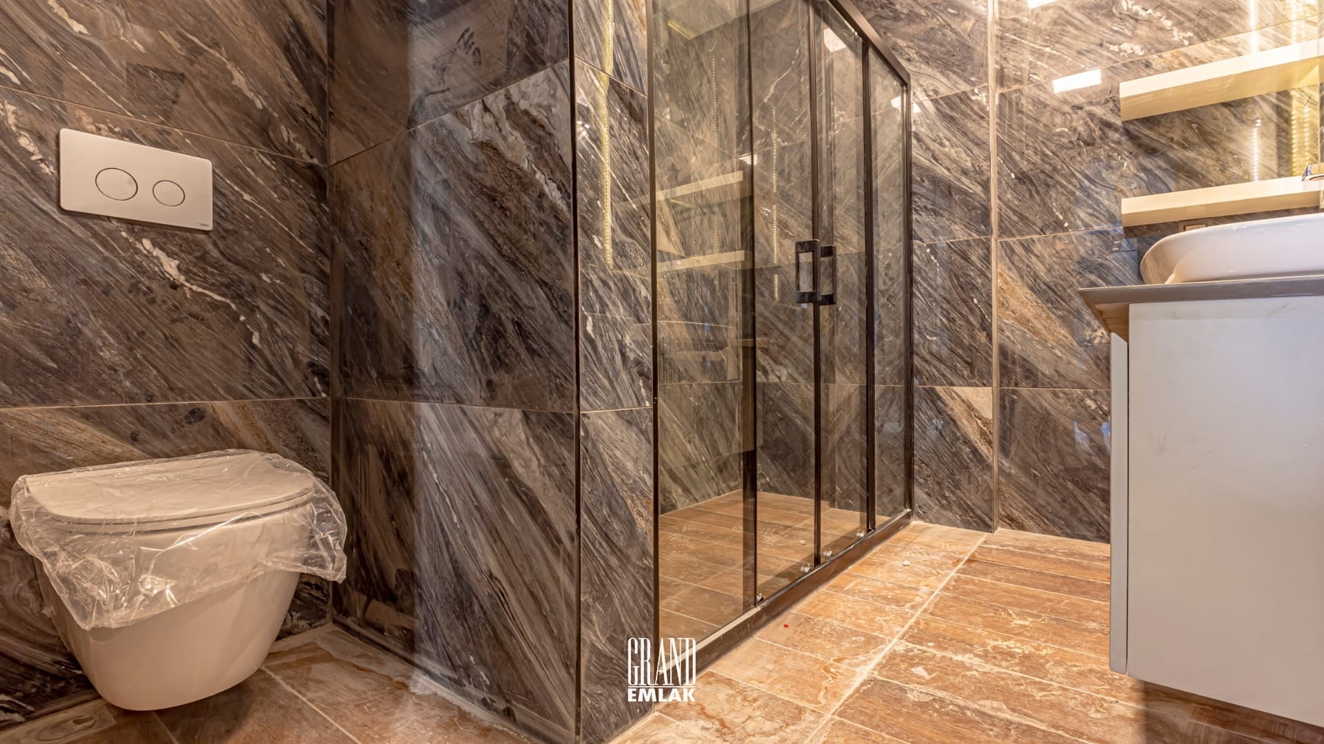 DÖŞEMEALTI SATILIK MÜSTAKİL HAVUZLU 4+1 VİLLA (56)