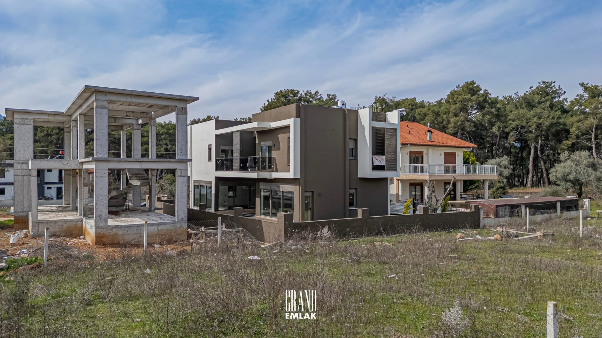 DÖŞEMEALTI SATILIK MÜSTAKİL HAVUZLU 4+1 VİLLA (7)