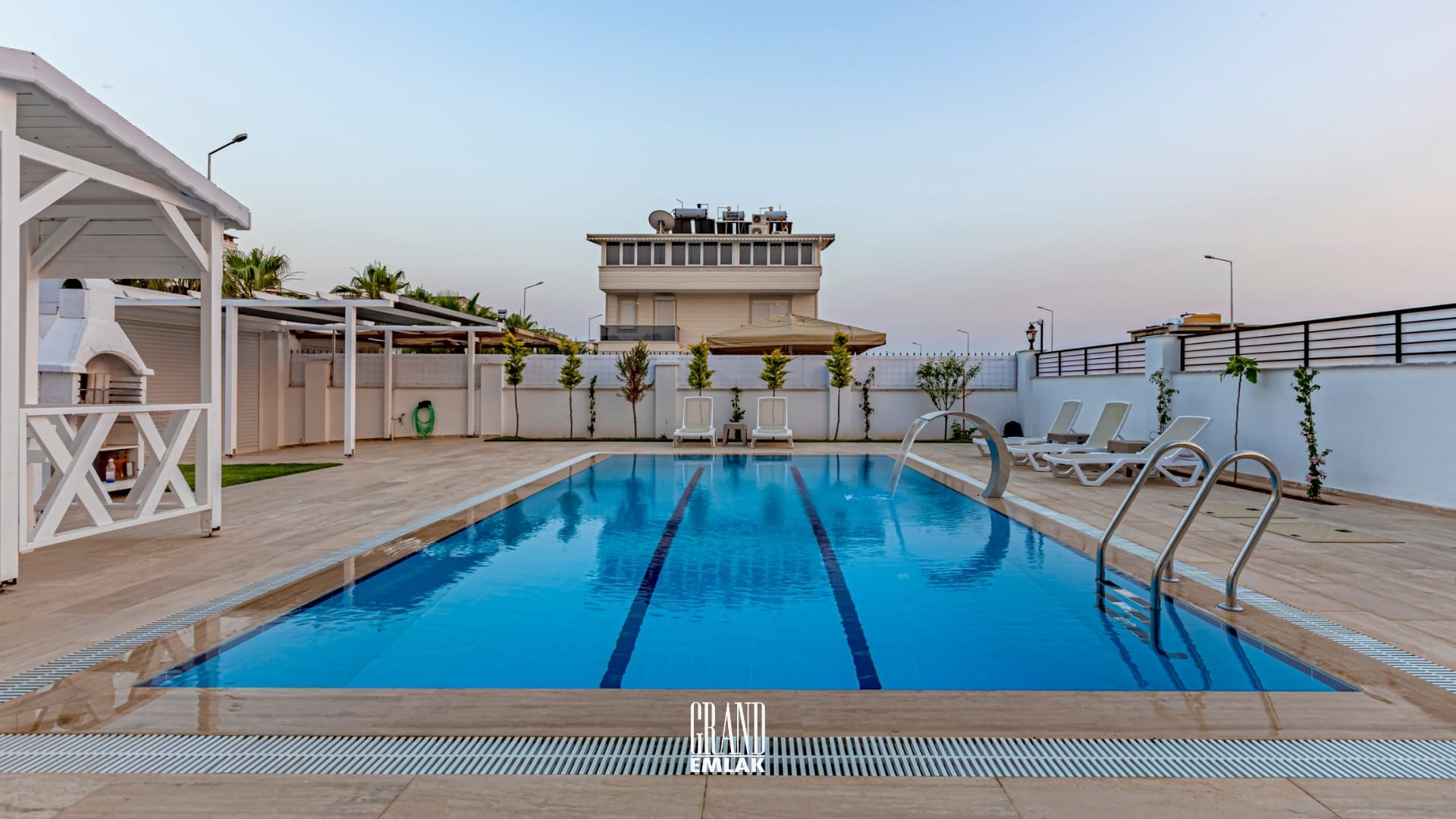 Kadriye’de Müstakil Havuzlu Ultra Lüks 5+1 Kiralık Villa (11)