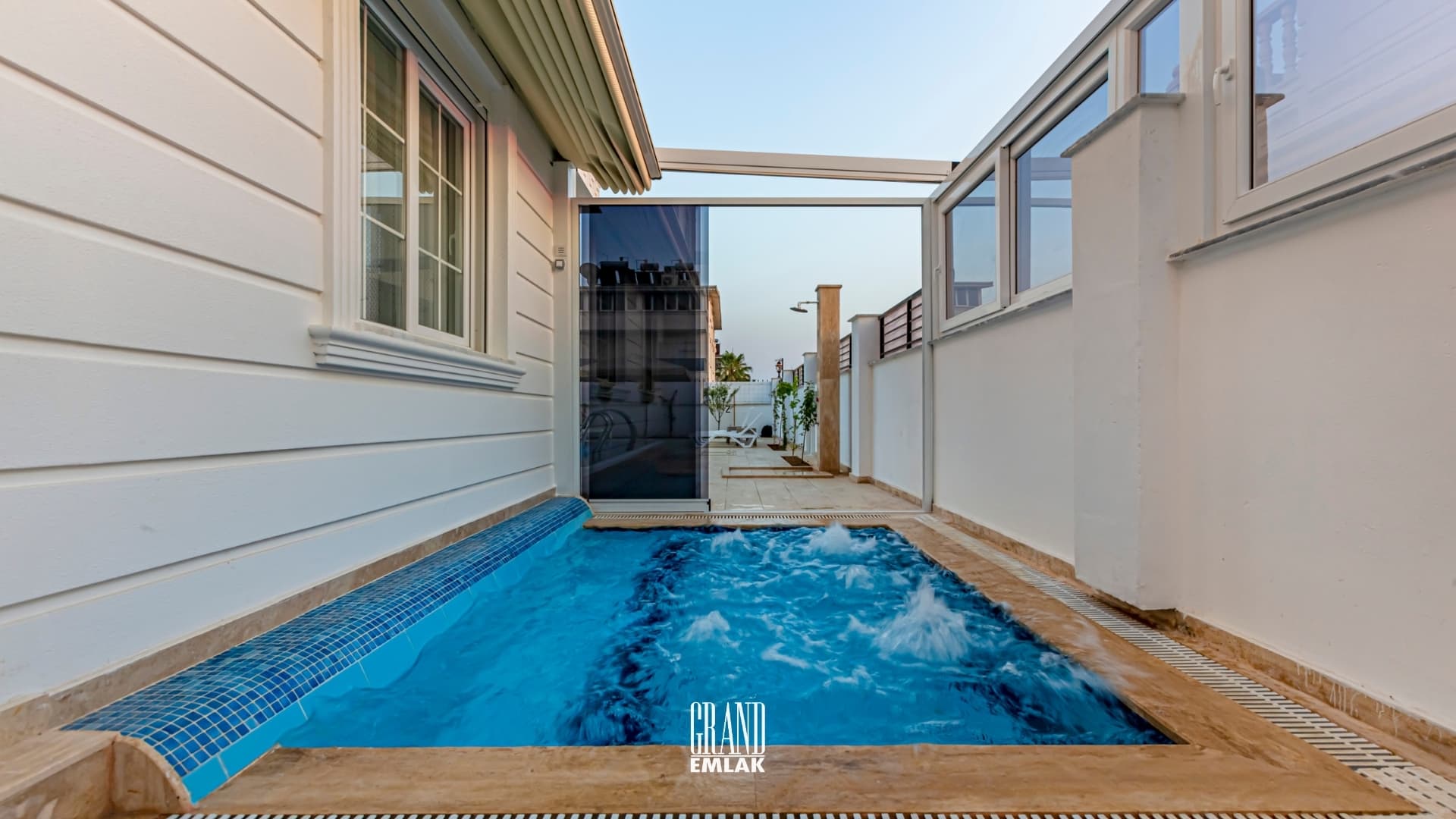 Kadriye’de Müstakil Havuzlu Ultra Lüks 5+1 Kiralık Villa (15)