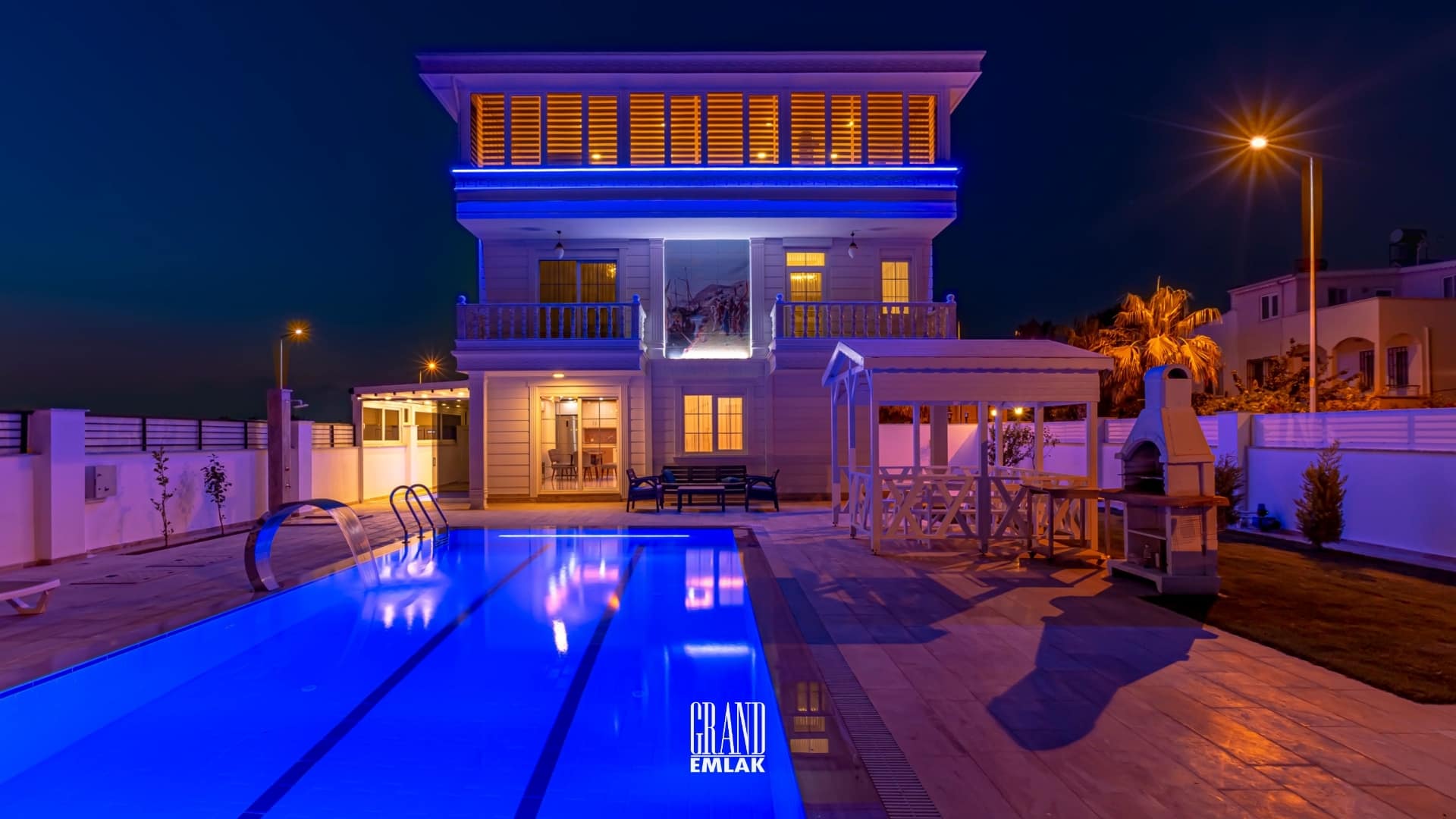 Kadriye’de Müstakil Havuzlu Ultra Lüks 5+1 Kiralık Villa (17)