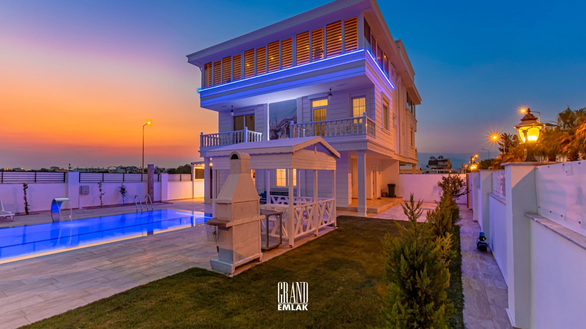 Kadriye’de Müstakil Havuzlu Ultra Lüks 5+1 Kiralık Villa (19)