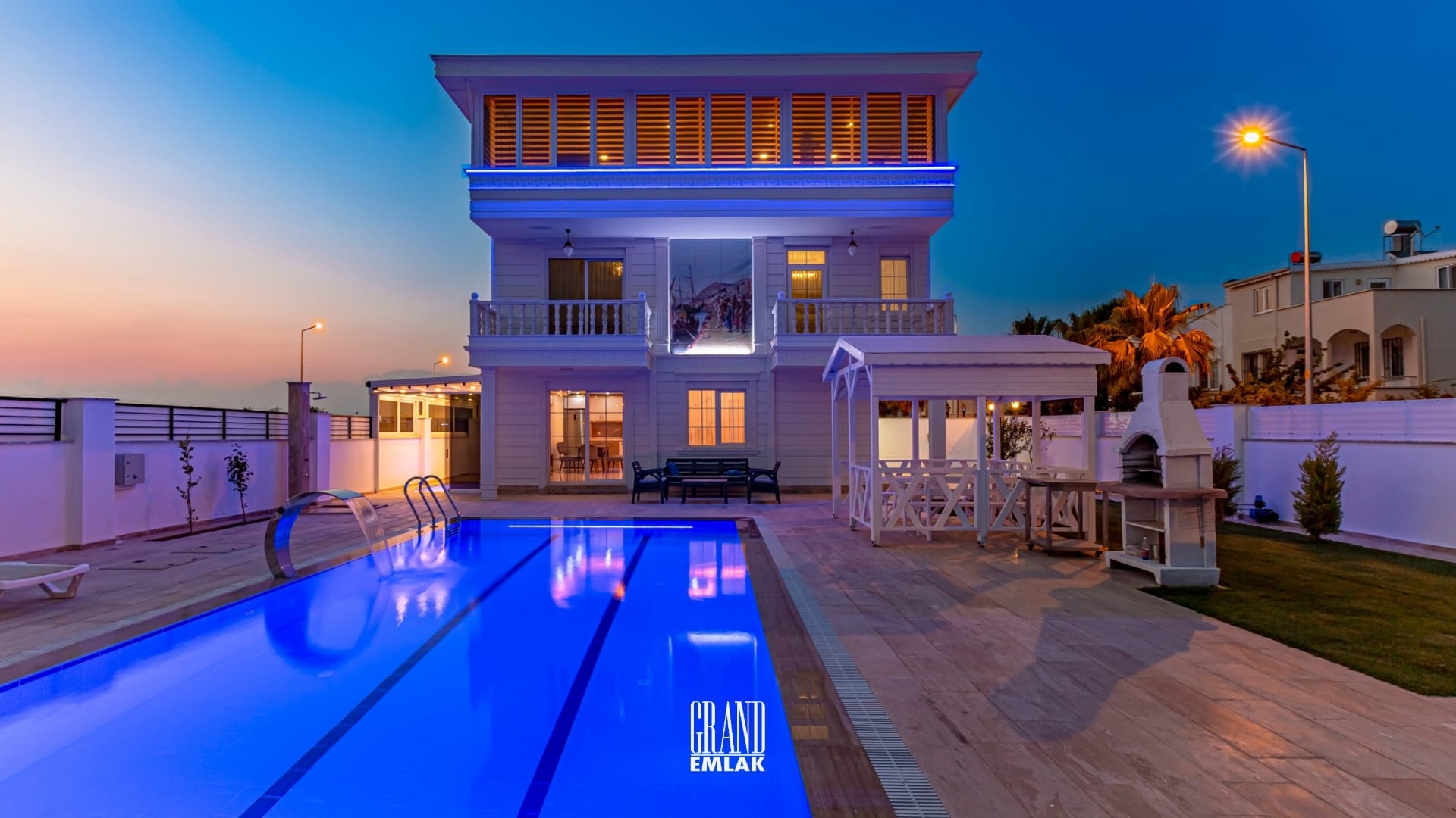 Kadriye’de Müstakil Havuzlu Ultra Lüks 5+1 Kiralık Villa (20)