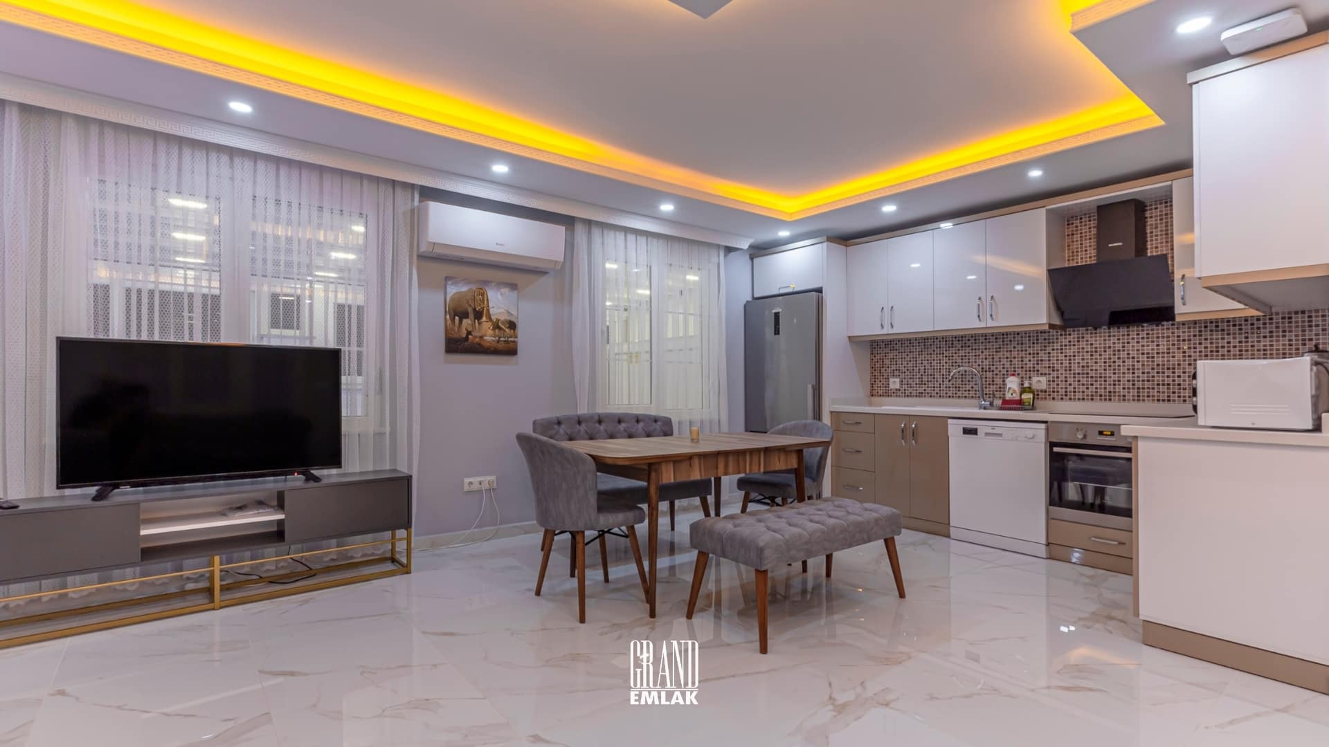 Kadriye’de Müstakil Havuzlu Ultra Lüks 5+1 Kiralık Villa (36)