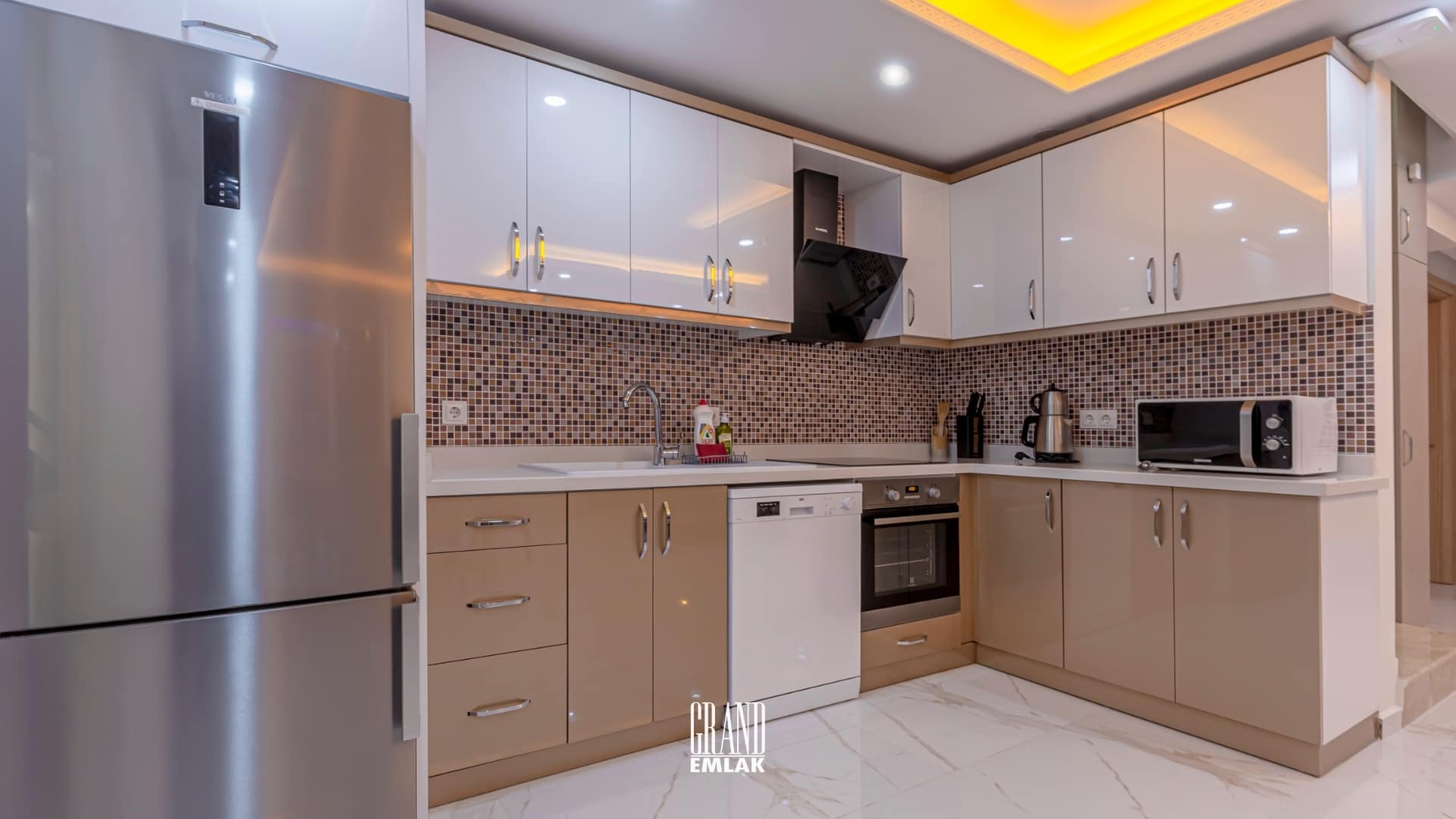 Kadriye’de Müstakil Havuzlu Ultra Lüks 5+1 Kiralık Villa (37)