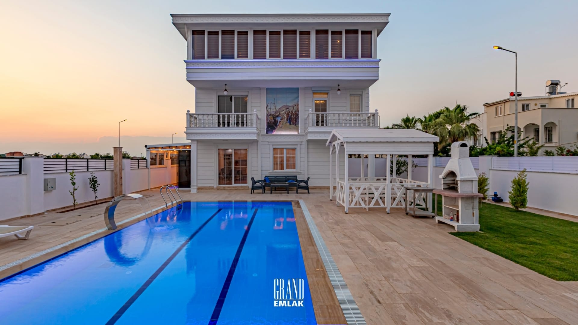 Kadriye’de Müstakil Havuzlu Ultra Lüks 5+1 Kiralık Villa (4)