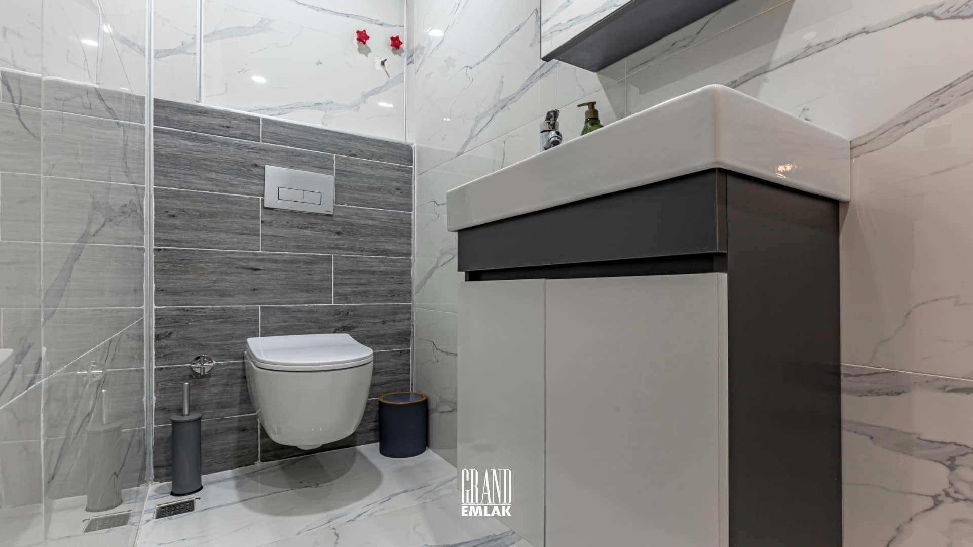 Kadriye’de Müstakil Havuzlu Ultra Lüks 5+1 Kiralık Villa (51)