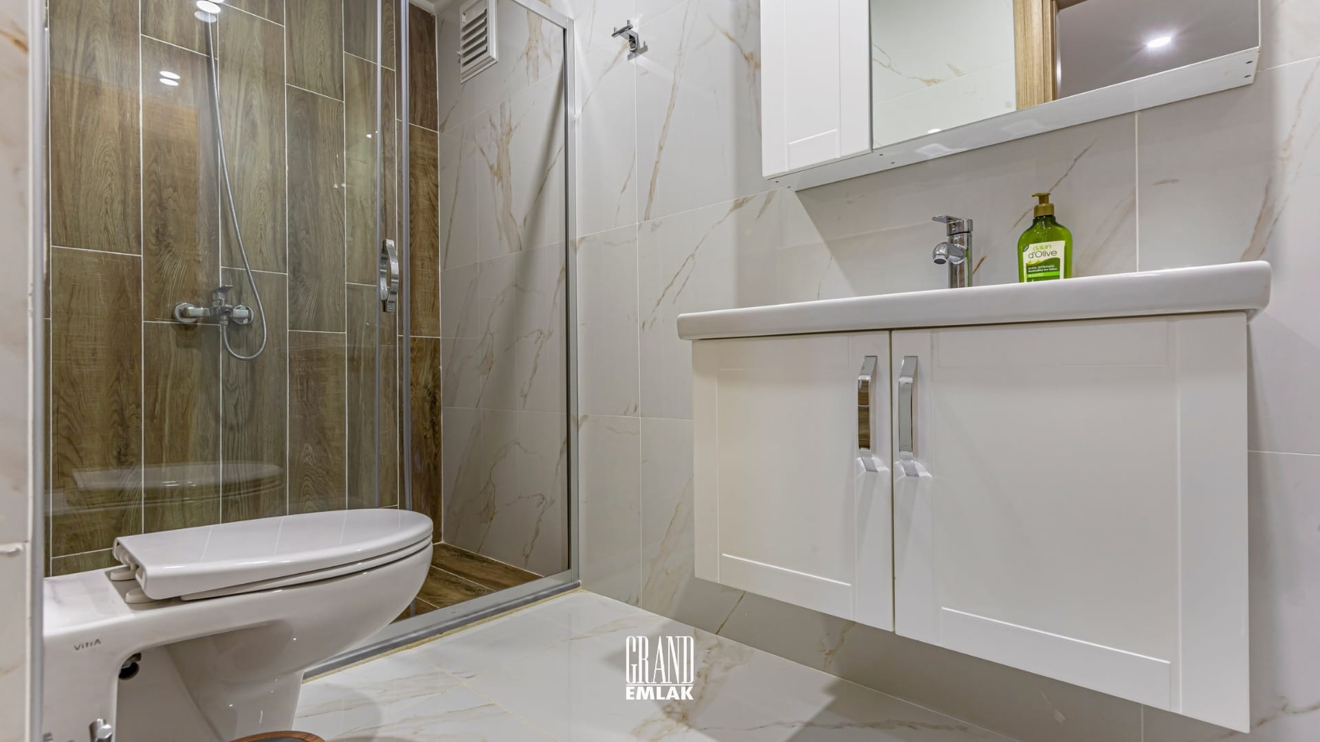 Kadriye’de Müstakil Havuzlu Ultra Lüks 5+1 Kiralık Villa (52)