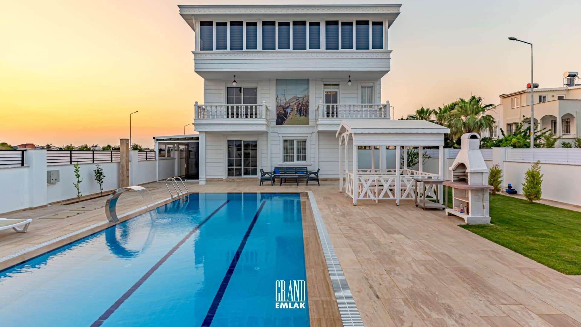 Kadriye’de Müstakil Havuzlu Ultra Lüks 5+1 Kiralık Villa (7)