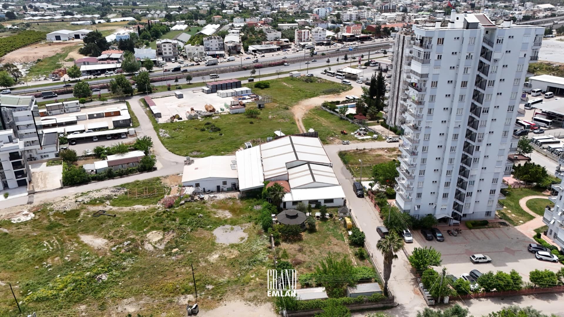 Muhteşem Lokasyonda Kiralık Fabrika-Üretim Tesisi- Depo LOGOLU (17)