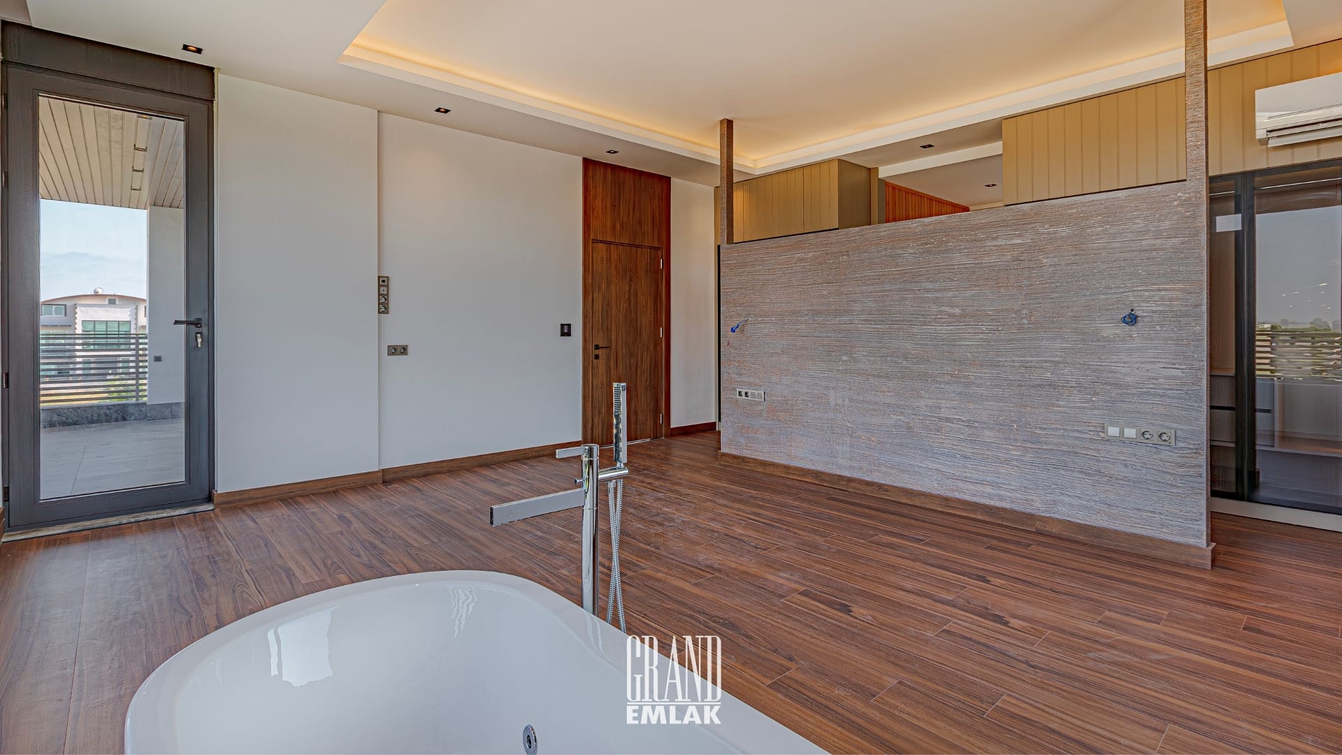 belek villa logolu (21)