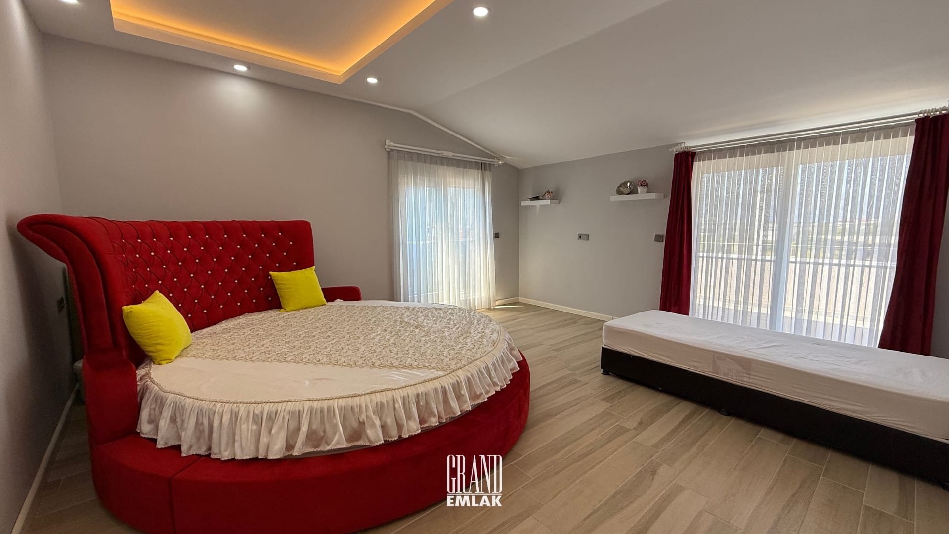 döişemealtı 6+1 müstakil villa logolu (23)