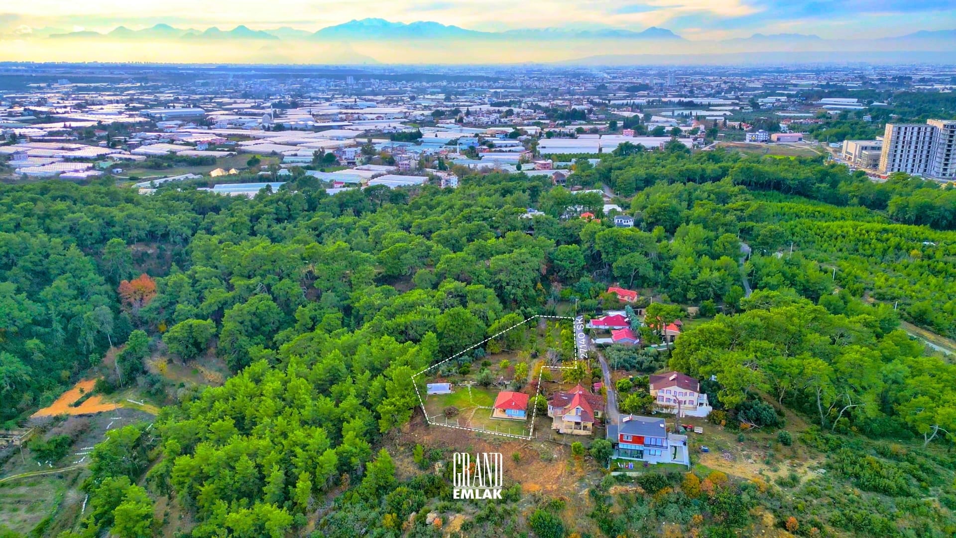 hacıaliler 3,7 dönüm arazi içinde konumlanmış villa (5)