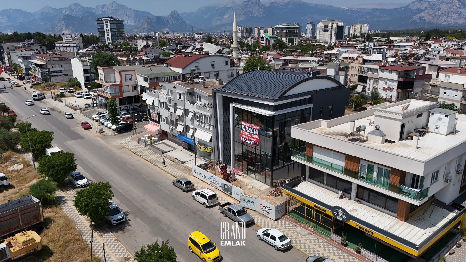 kiralık komple bina dükkan logolu (10)