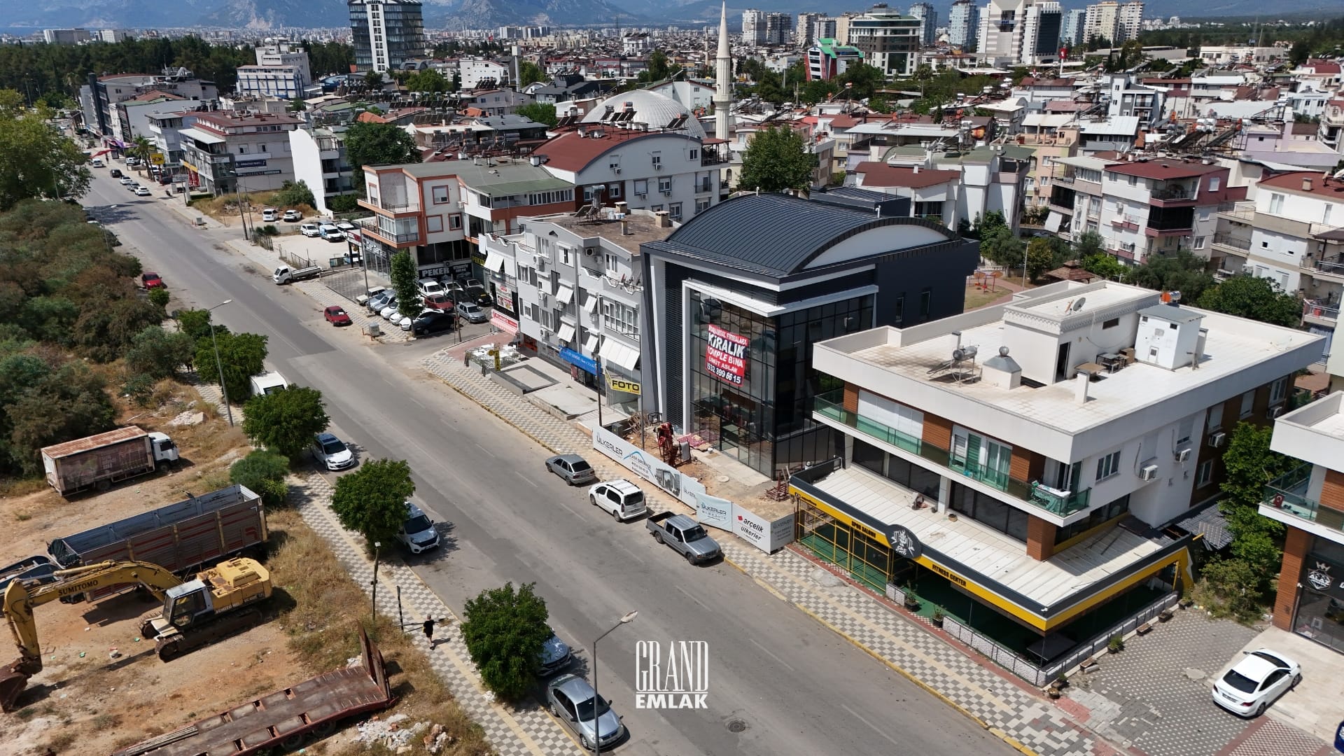 kiralık komple bina dükkan logolu (11)