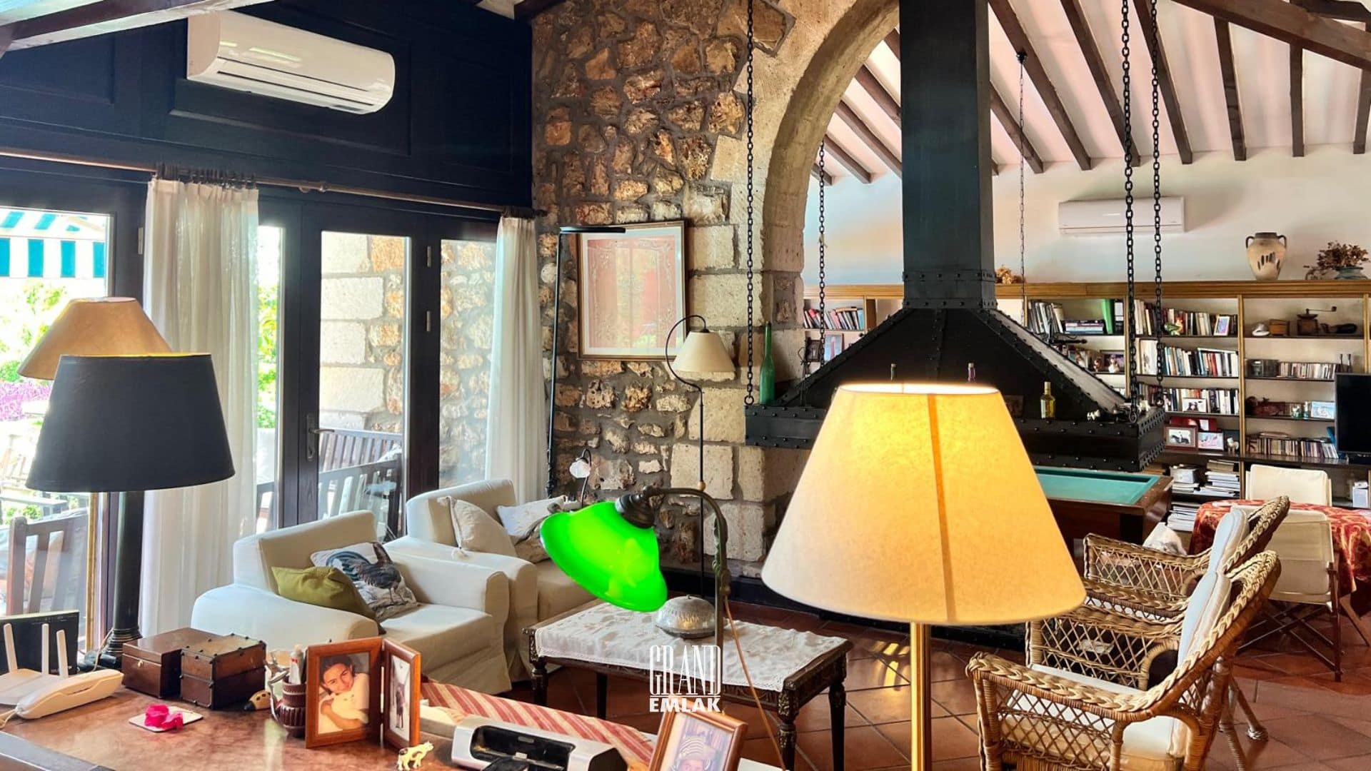 ANTALYA AKSU DA SATILIK ŞAHANE ÇİFTLİK EVİ (28)