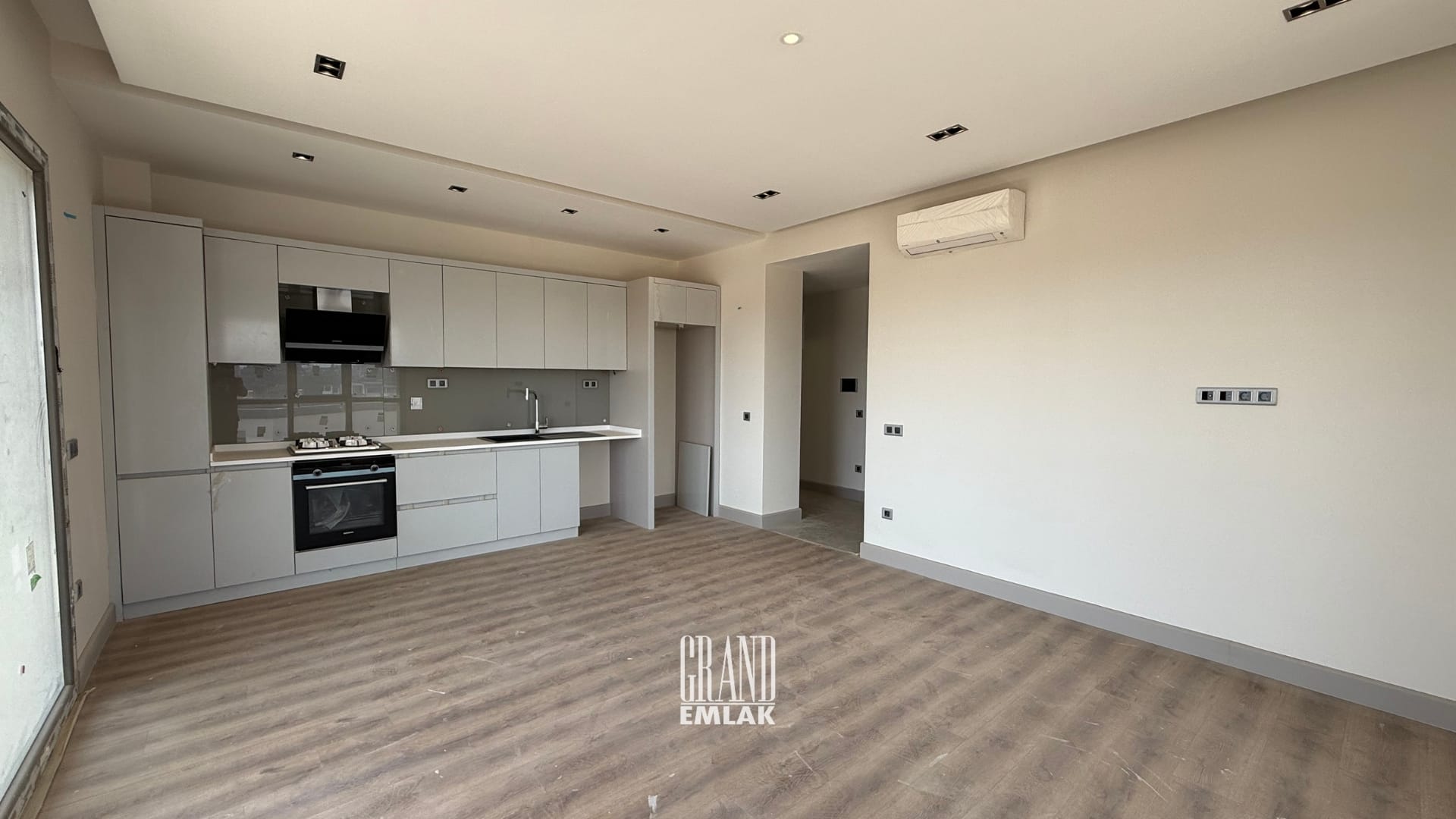 Aksu Altıntaş’ta Antoryum Sitesinde Kiralık 2+1 Daire (21)