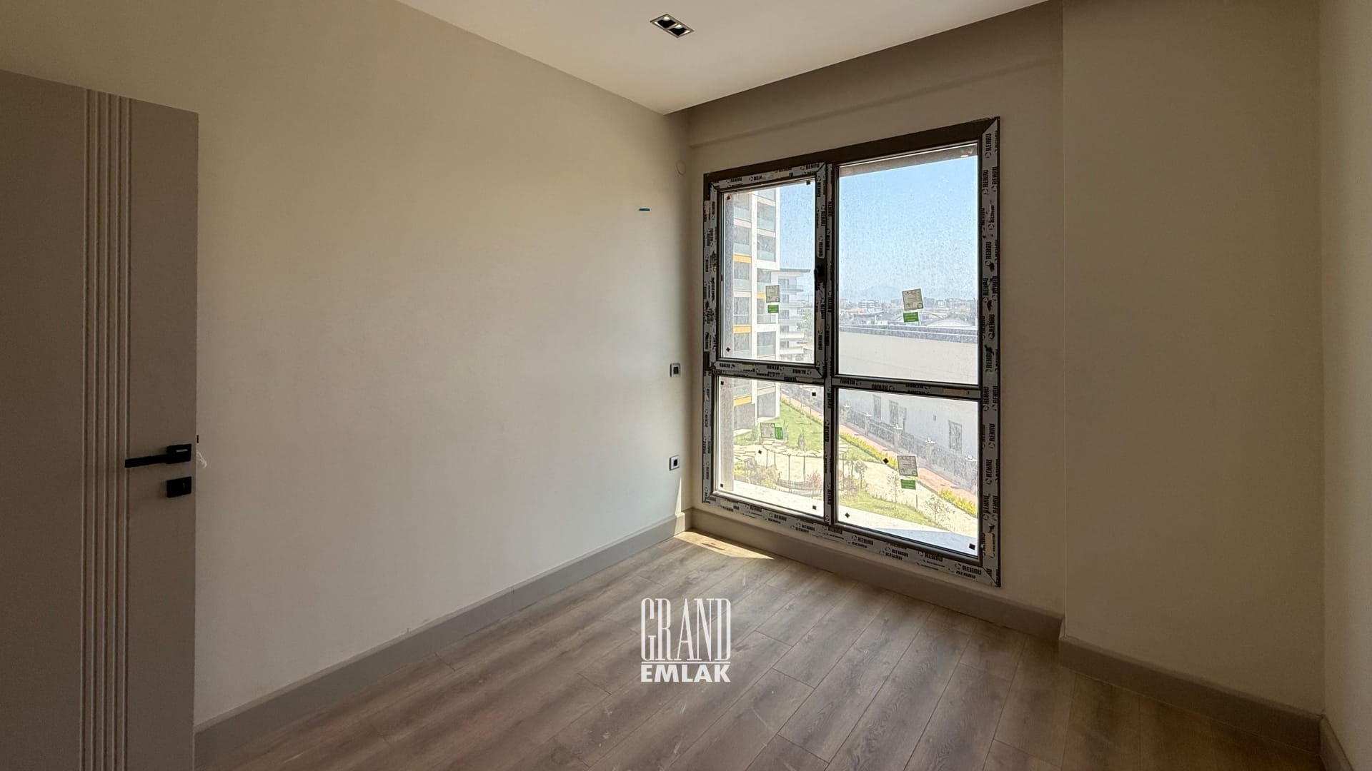 Aksu Altıntaş’ta Antoryum Sitesinde Kiralık 2+1 Daire (25)