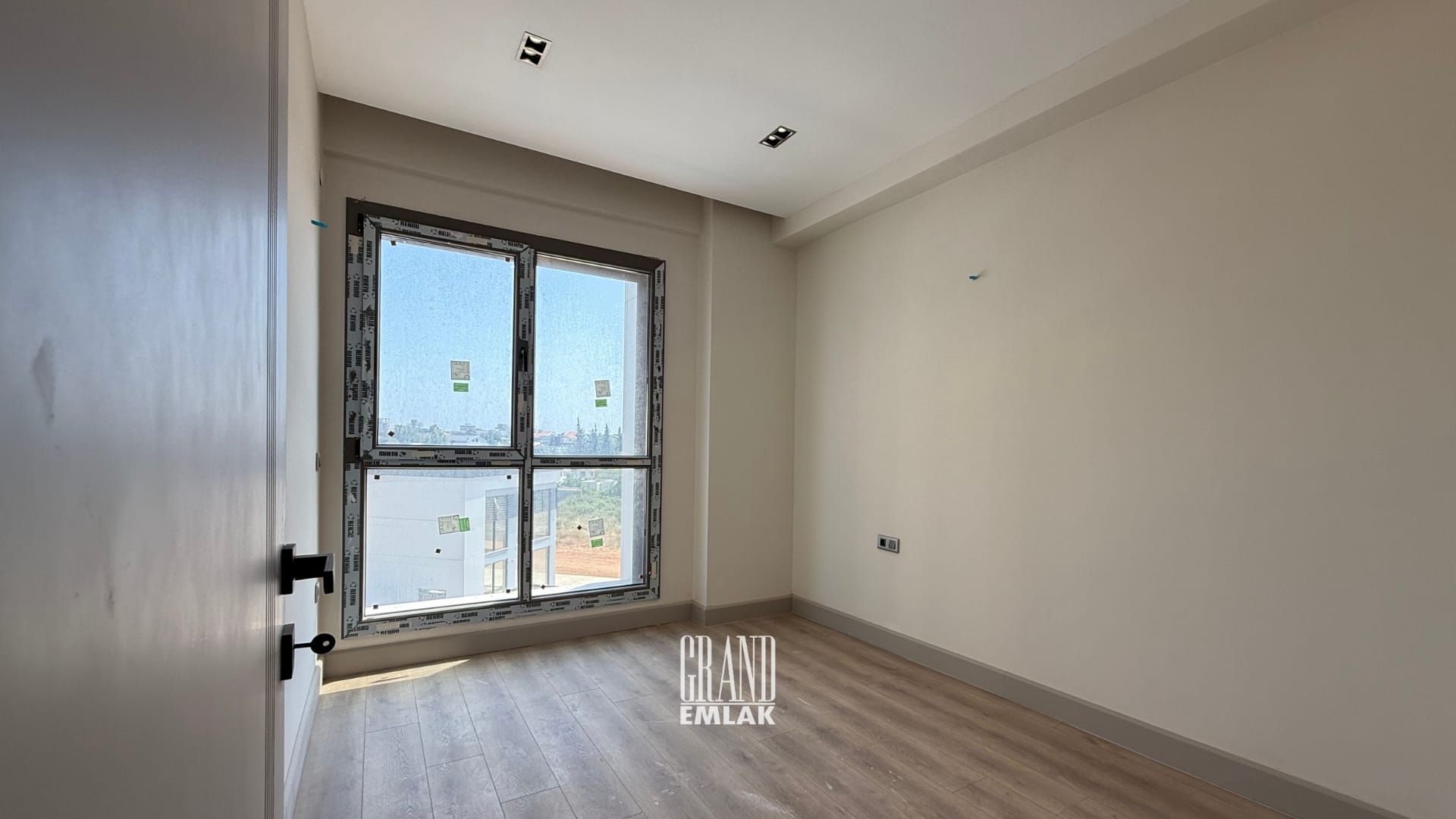 Aksu Altıntaş’ta Antoryum Sitesinde Kiralık 2+1 Daire (26)