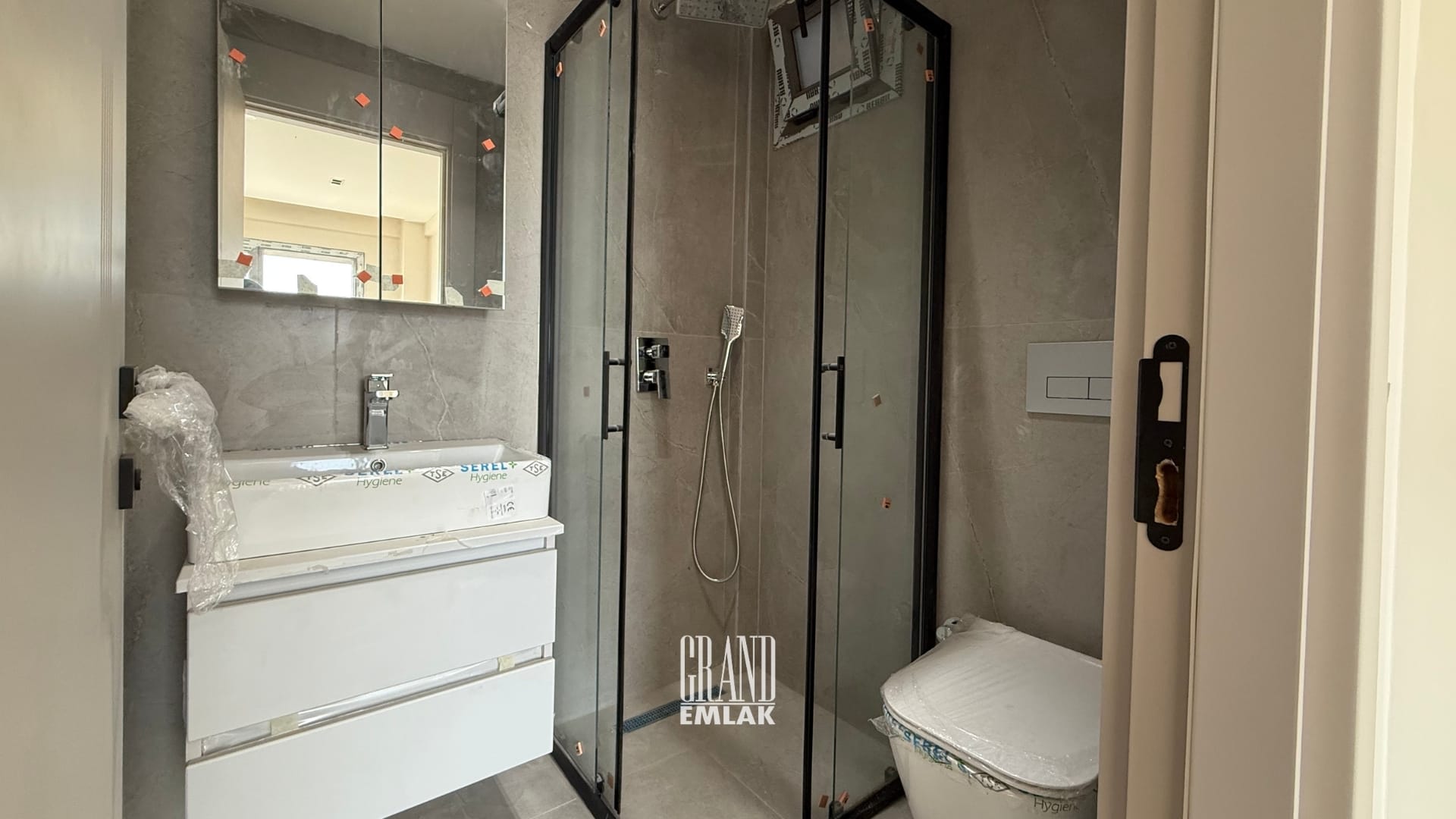 Aksu Altıntaş’ta Antoryum Sitesinde Kiralık 2+1 Daire (32)