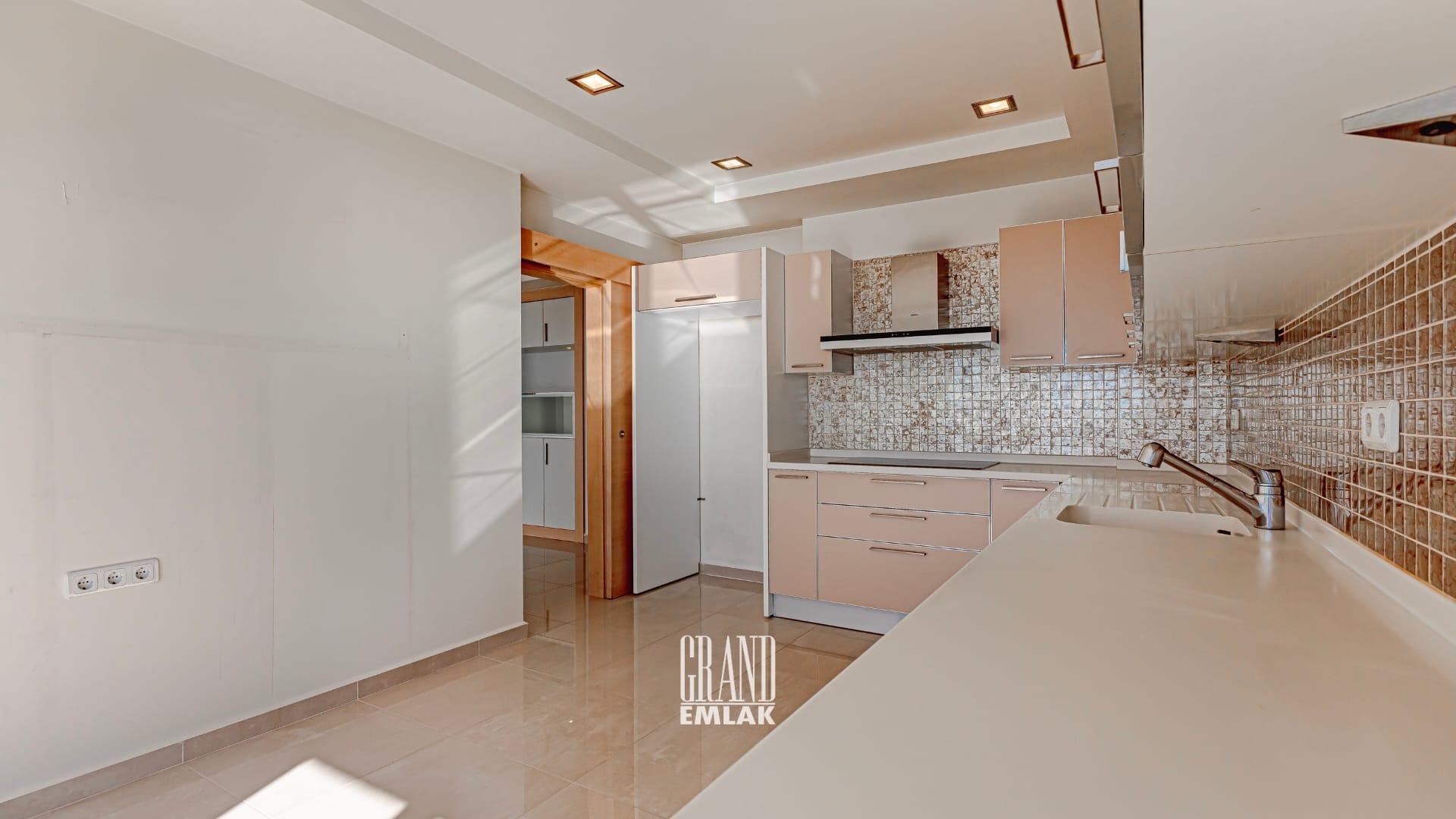 YALIYAR SİTESİ 10. KAT (29)