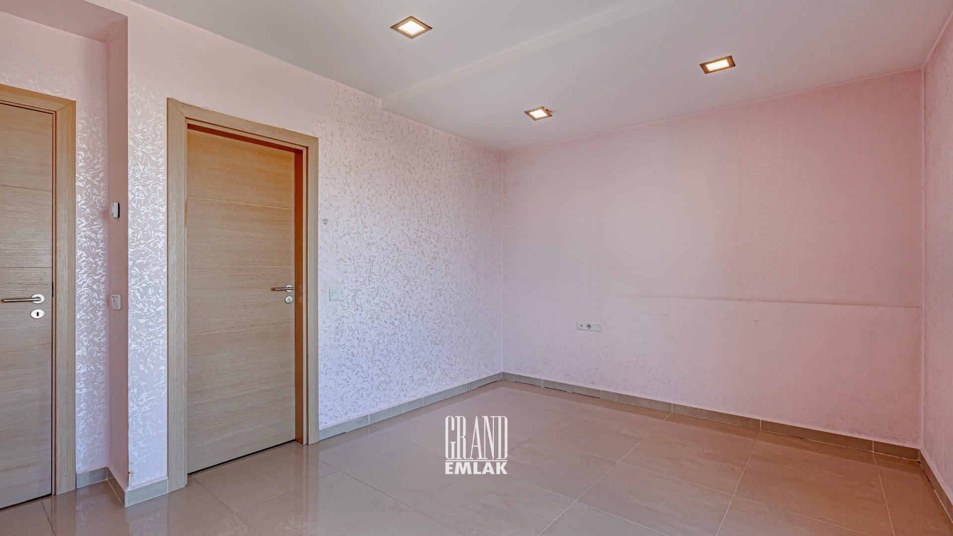 YALIYAR SİTESİ 10. KAT (35)