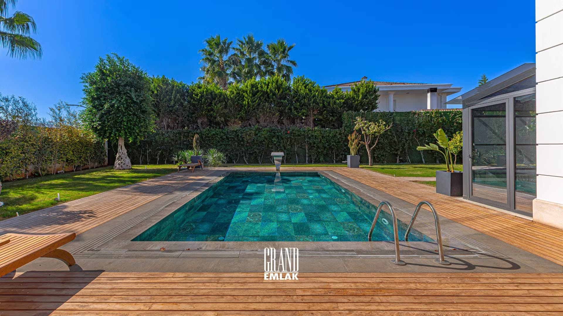 imgi_119_LARA-HILL-B-TIP-BODRUMLU-VILLA-DIS-4