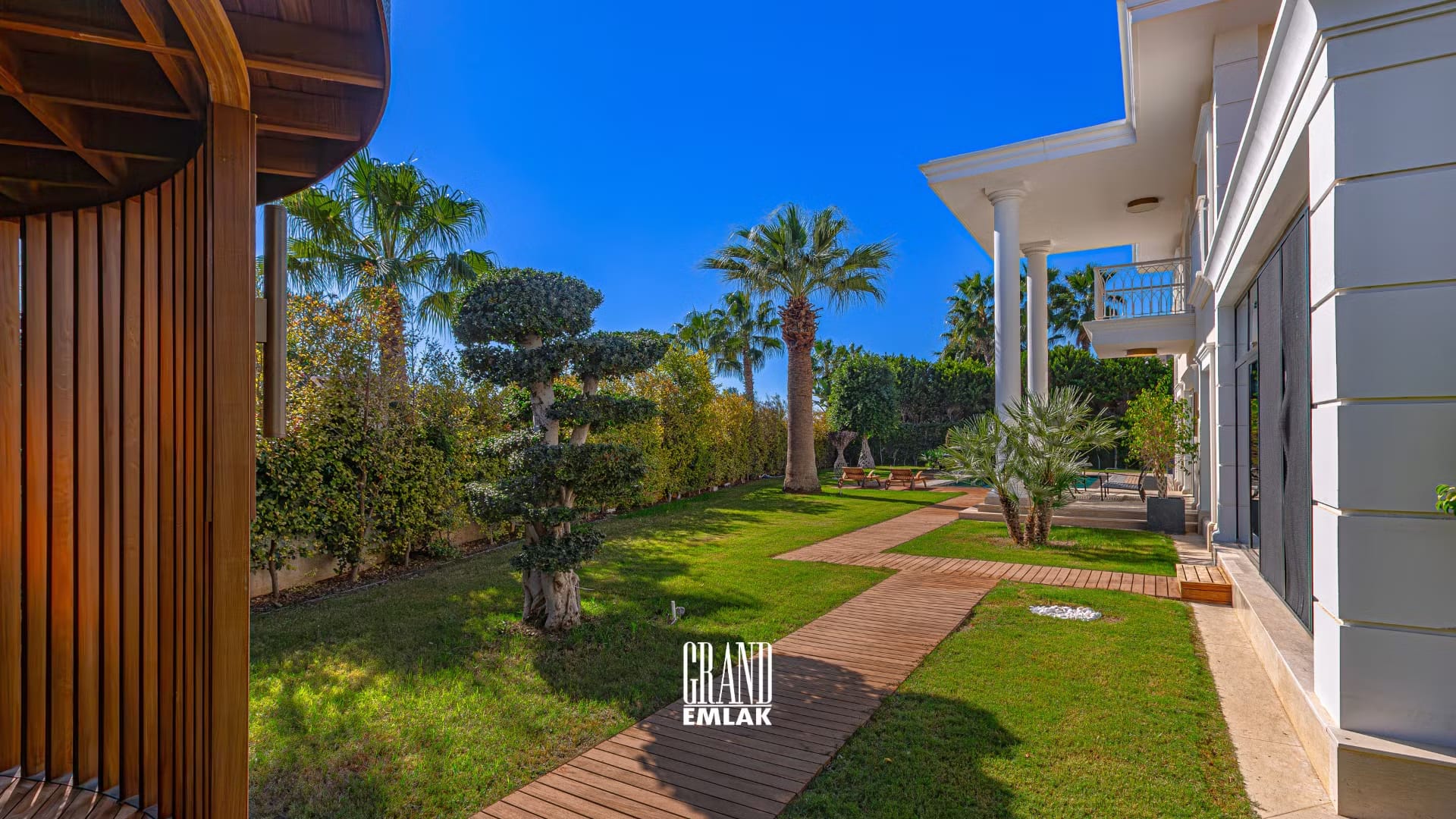 imgi_121_LARA-HILL-B-TIP-BODRUMLU-VILLA-DIS-3