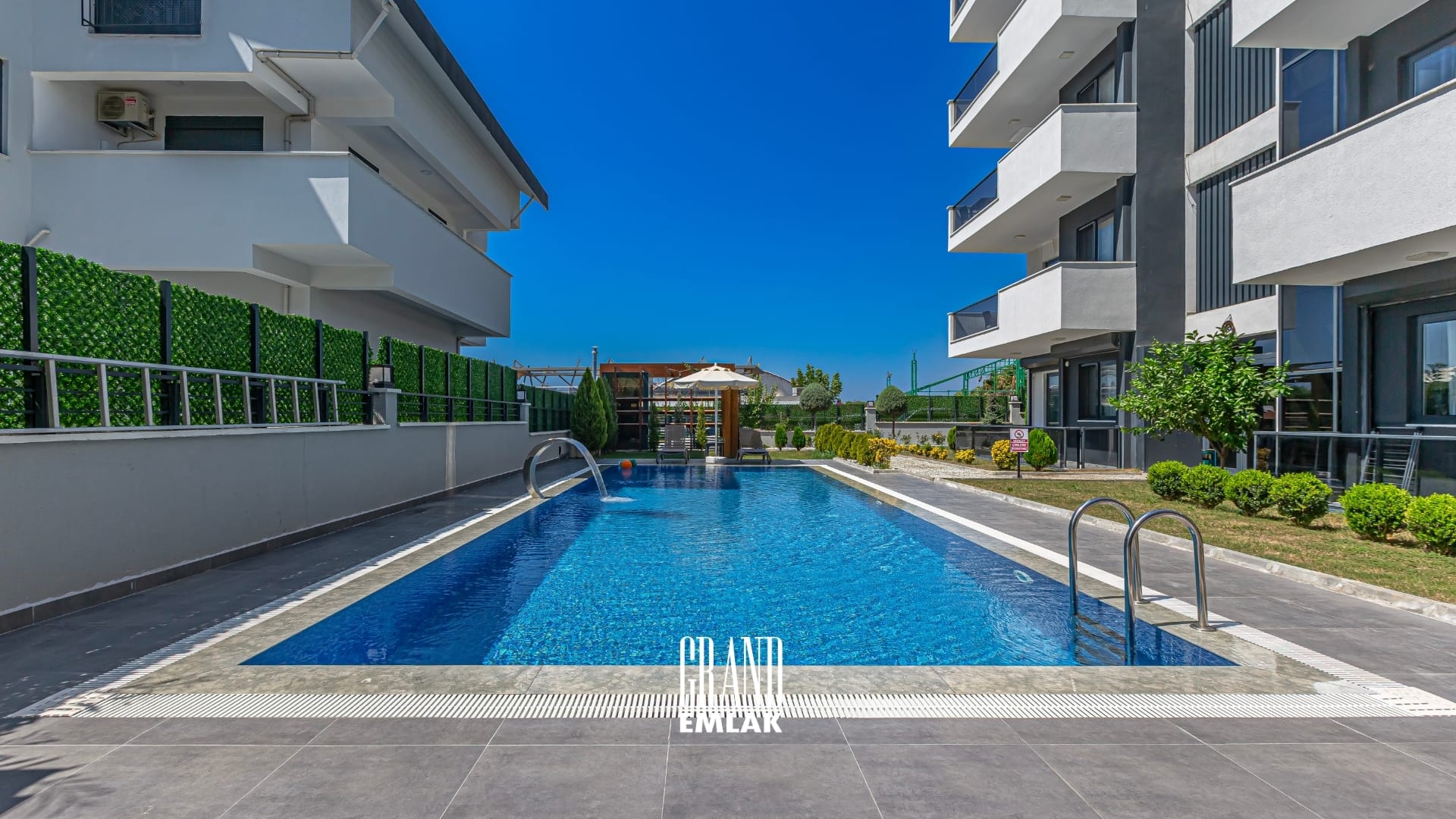 Manavgat’ta Denize Yakın Lojman Olabilecek Satılık 10 Odalı Butik Otel DRON logolu (10)