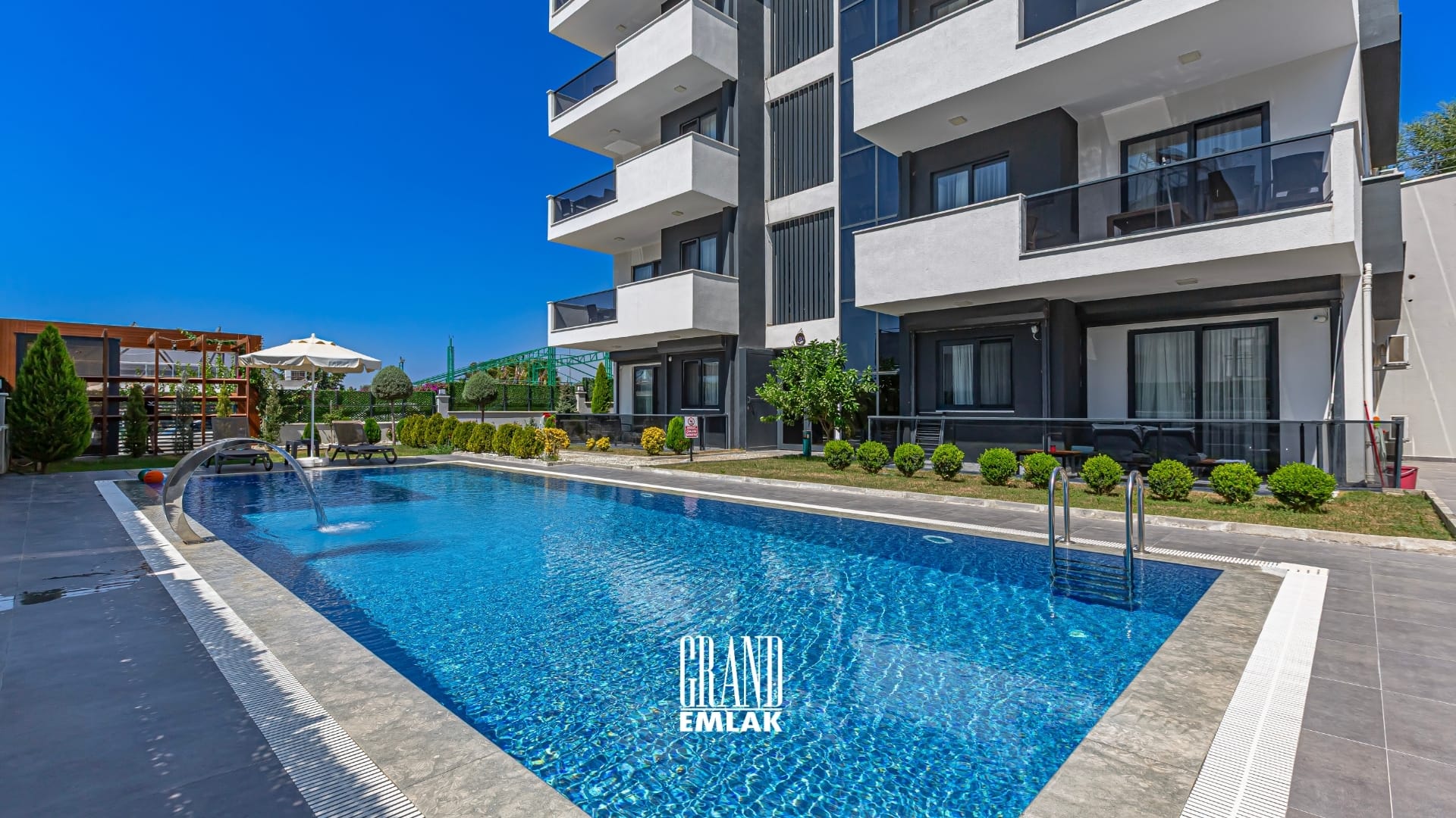 Manavgat’ta Denize Yakın Lojman Olabilecek Satılık 10 Odalı Butik Otel DRON logolu (13)