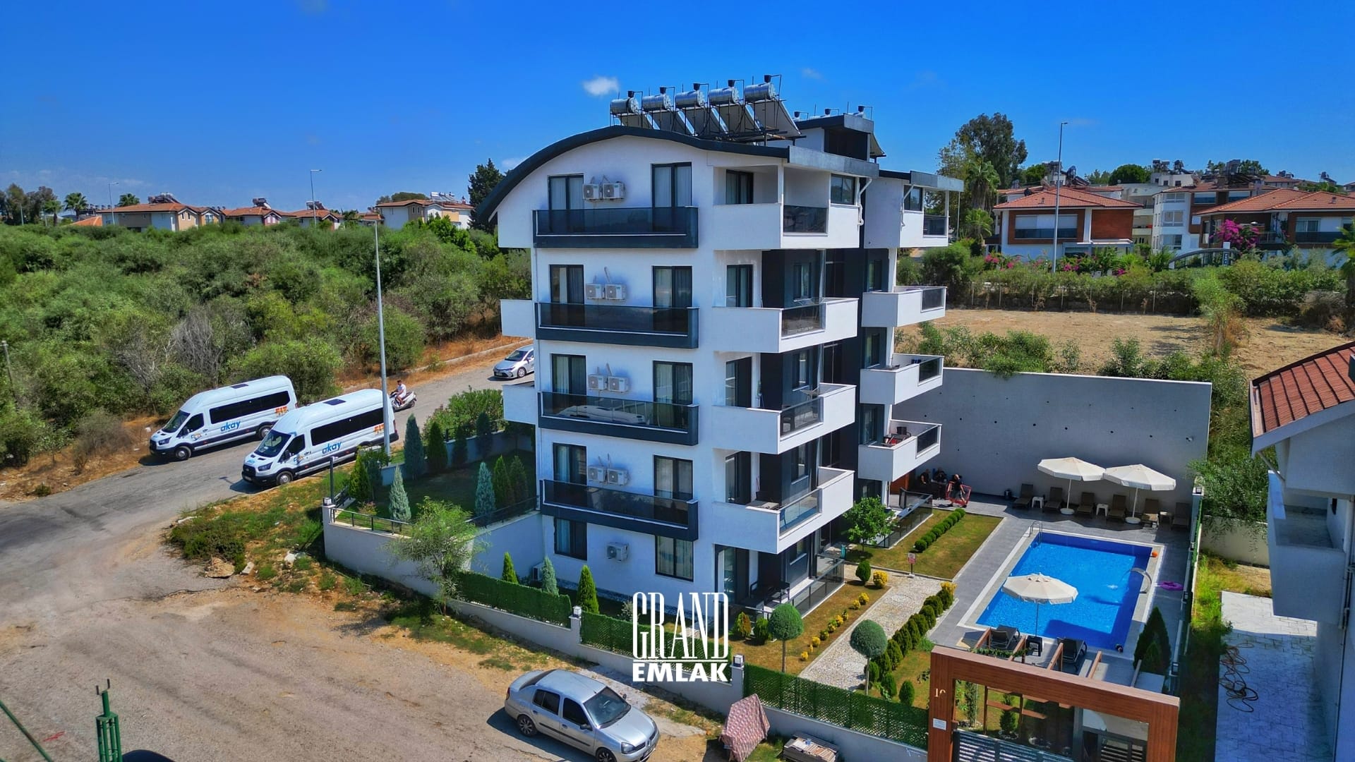 Manavgat’ta Denize Yakın Lojman Olabilecek Satılık 10 Odalı Butik Otel DRON logolu (3)