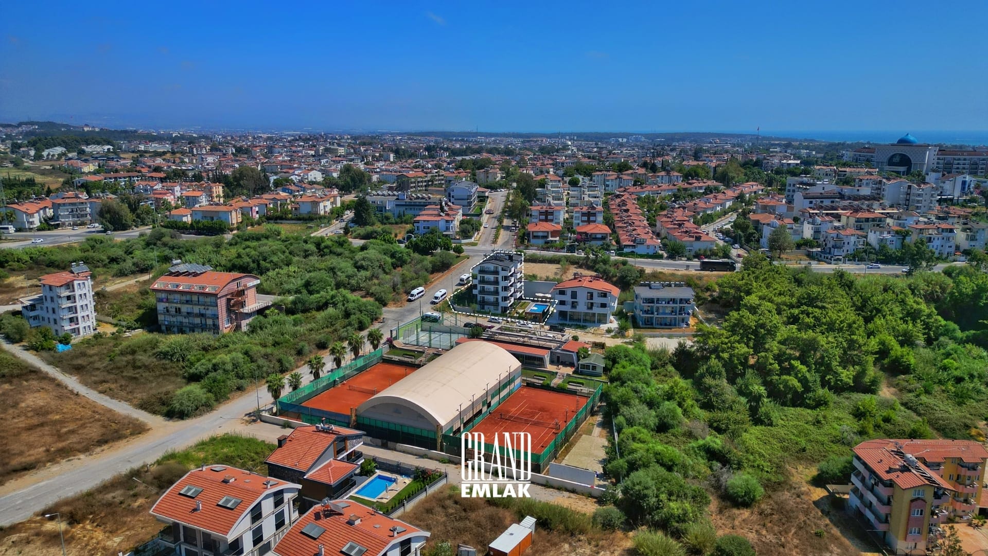 Manavgat’ta Denize Yakın Lojman Olabilecek Satılık 10 Odalı Butik Otel DRON logolu (33)