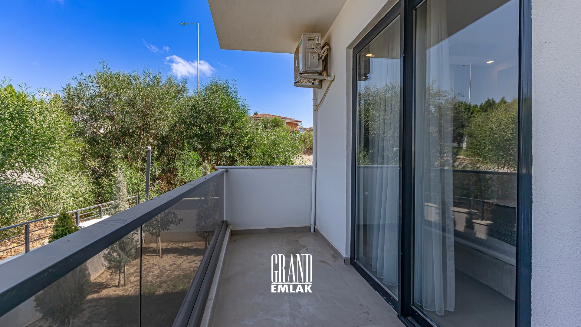 Manavgat’ta Denize Yakın Lojman Olabilecek Satılık 10 Odalı Butik Otel DRON logolu (37)