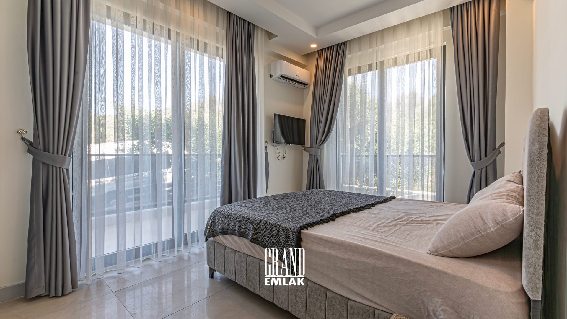 Manavgat’ta Denize Yakın Lojman Olabilecek Satılık 10 Odalı Butik Otel DRON logolu (47)