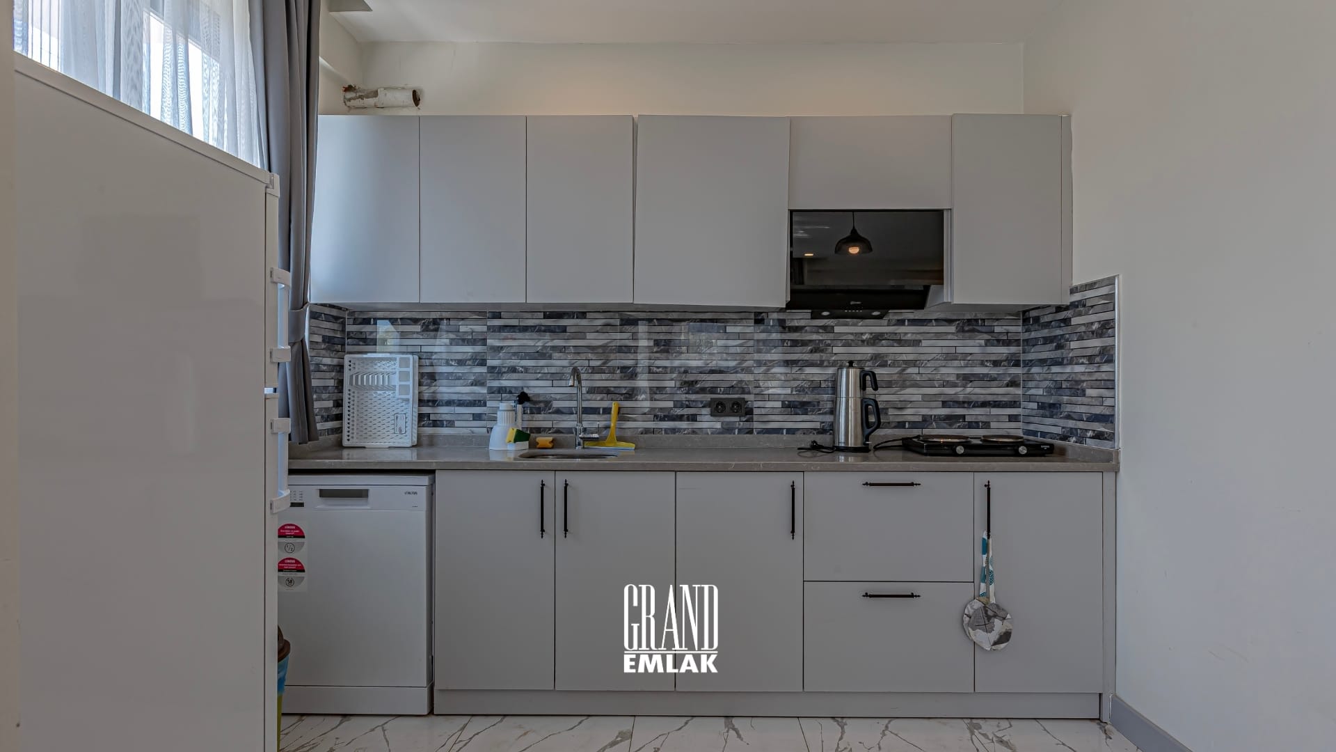 Manavgat’ta Denize Yakın Lojman Olabilecek Satılık 10 Odalı Butik Otel DRON logolu (49)