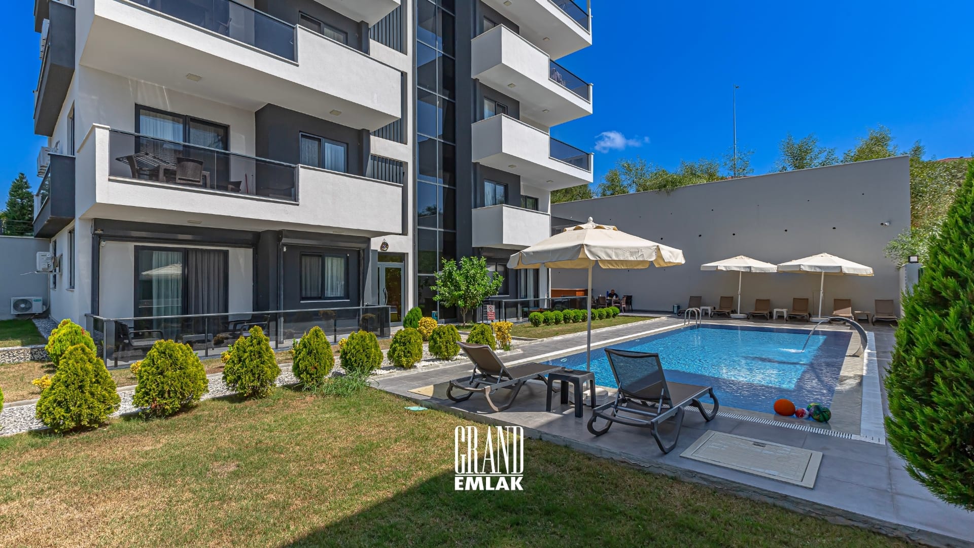 Manavgat’ta Denize Yakın Lojman Olabilecek Satılık 10 Odalı Butik Otel DRON logolu (7)